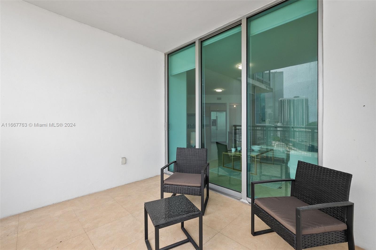 350 S Miami Ave #1811, Miami FL 33130
