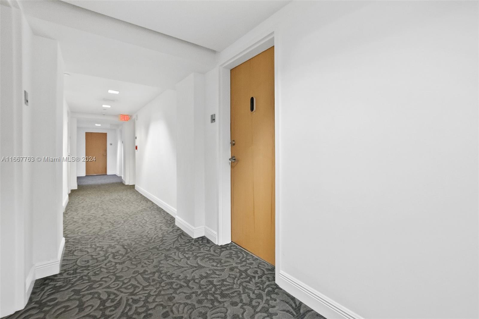 350 S Miami Ave #1811, Miami FL 33130
