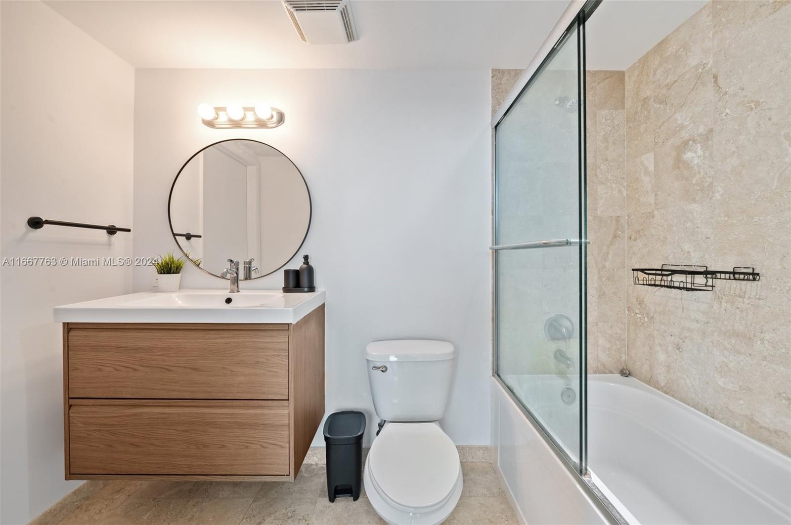 350 S Miami Ave #1811, Miami FL 33130