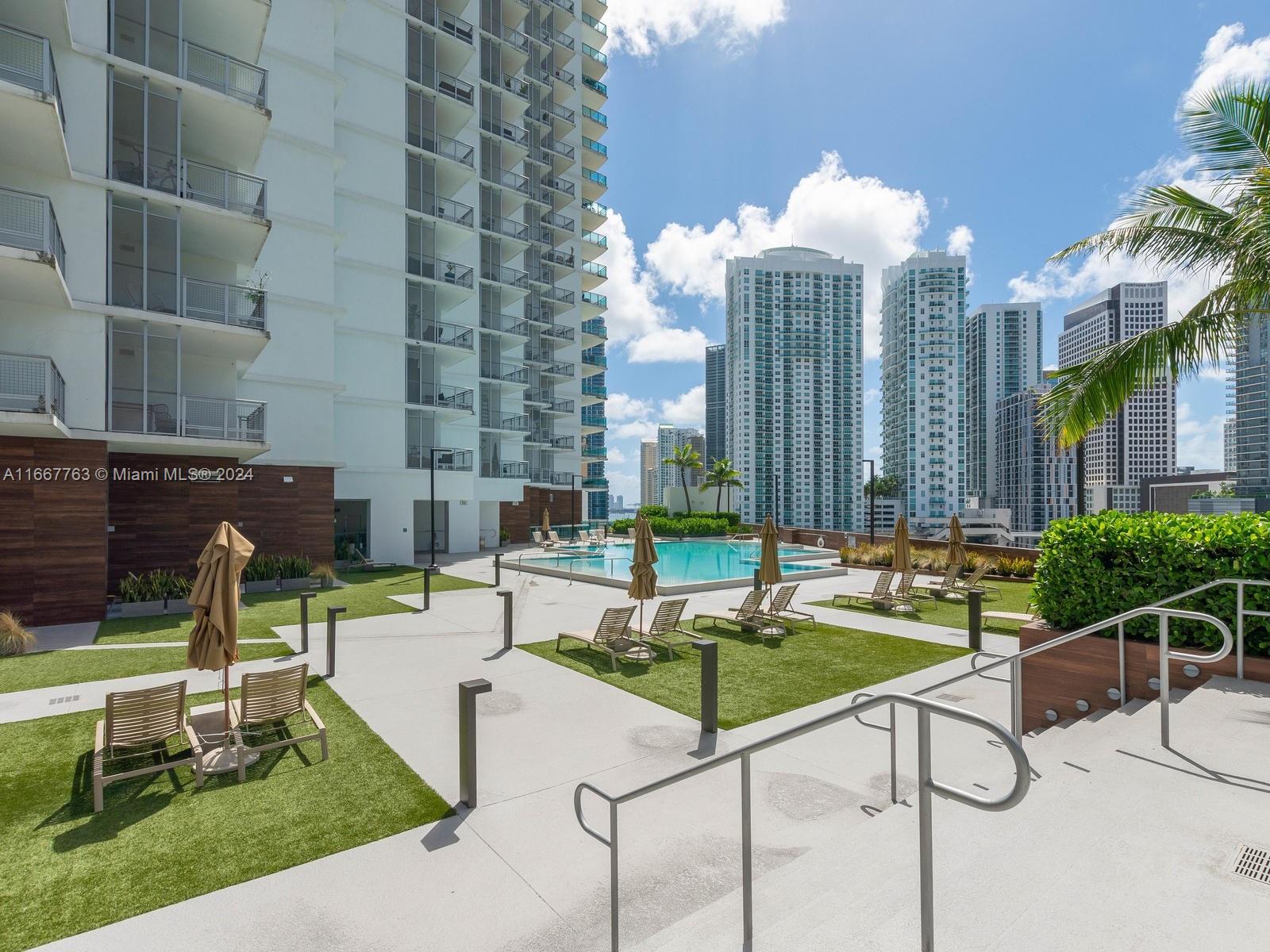 350 S Miami Ave #1811, Miami FL 33130