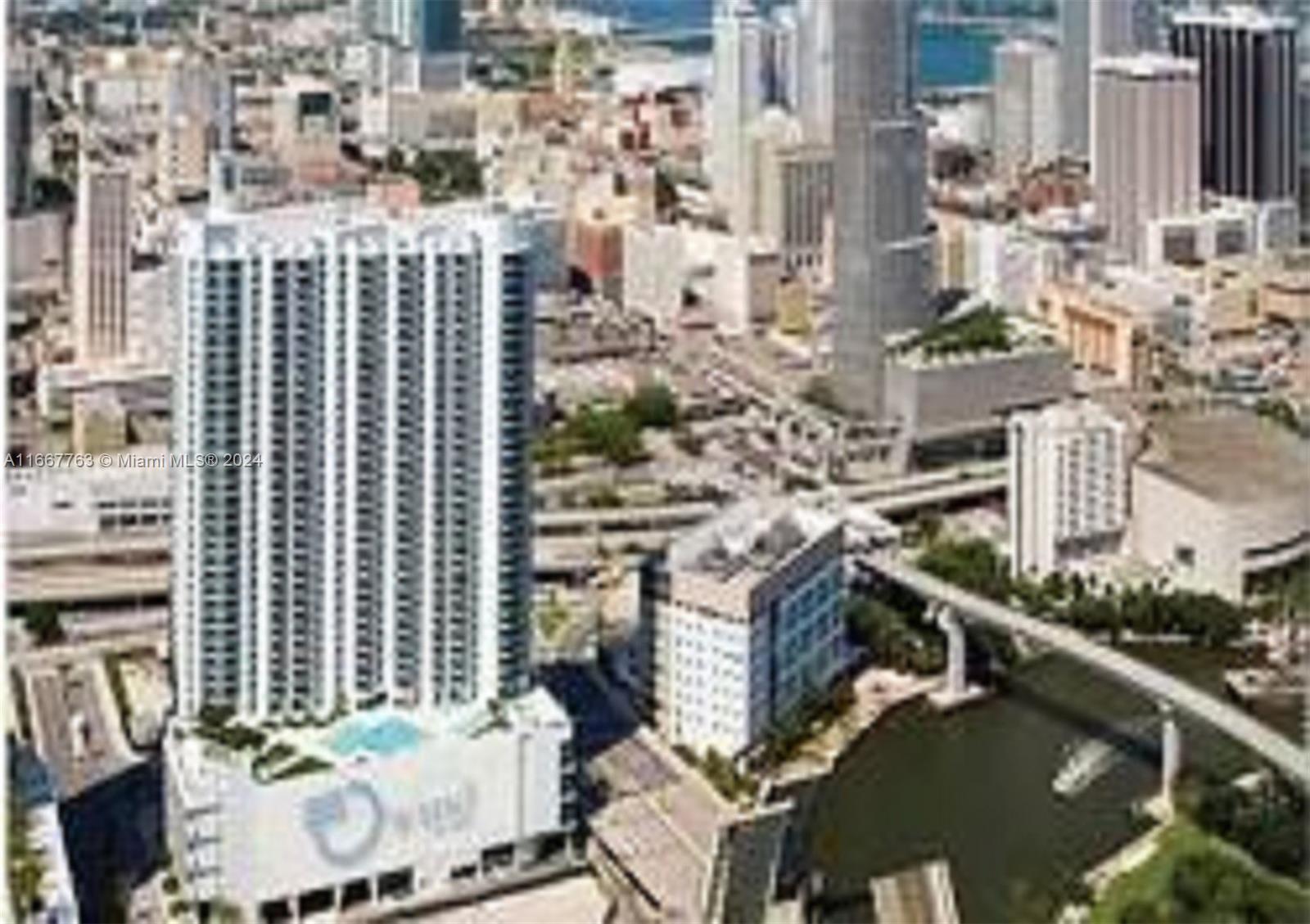 350 S Miami Ave #1811, Miami FL 33130
