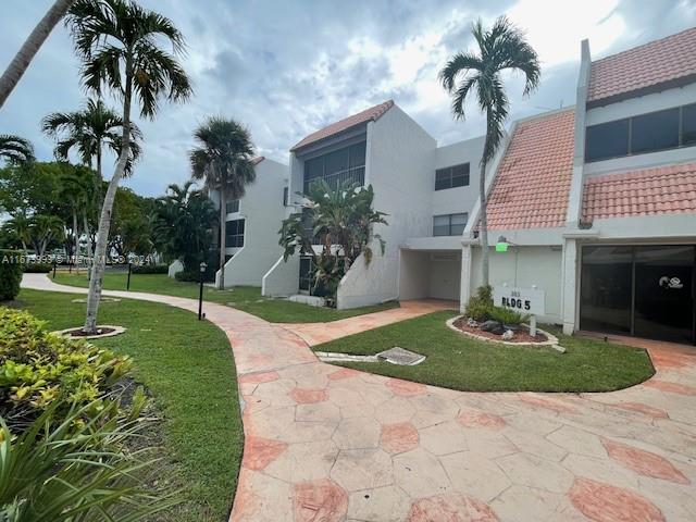 Residential, Weston, Florida image 23