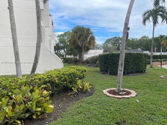 Residential, Weston, Florida image 24