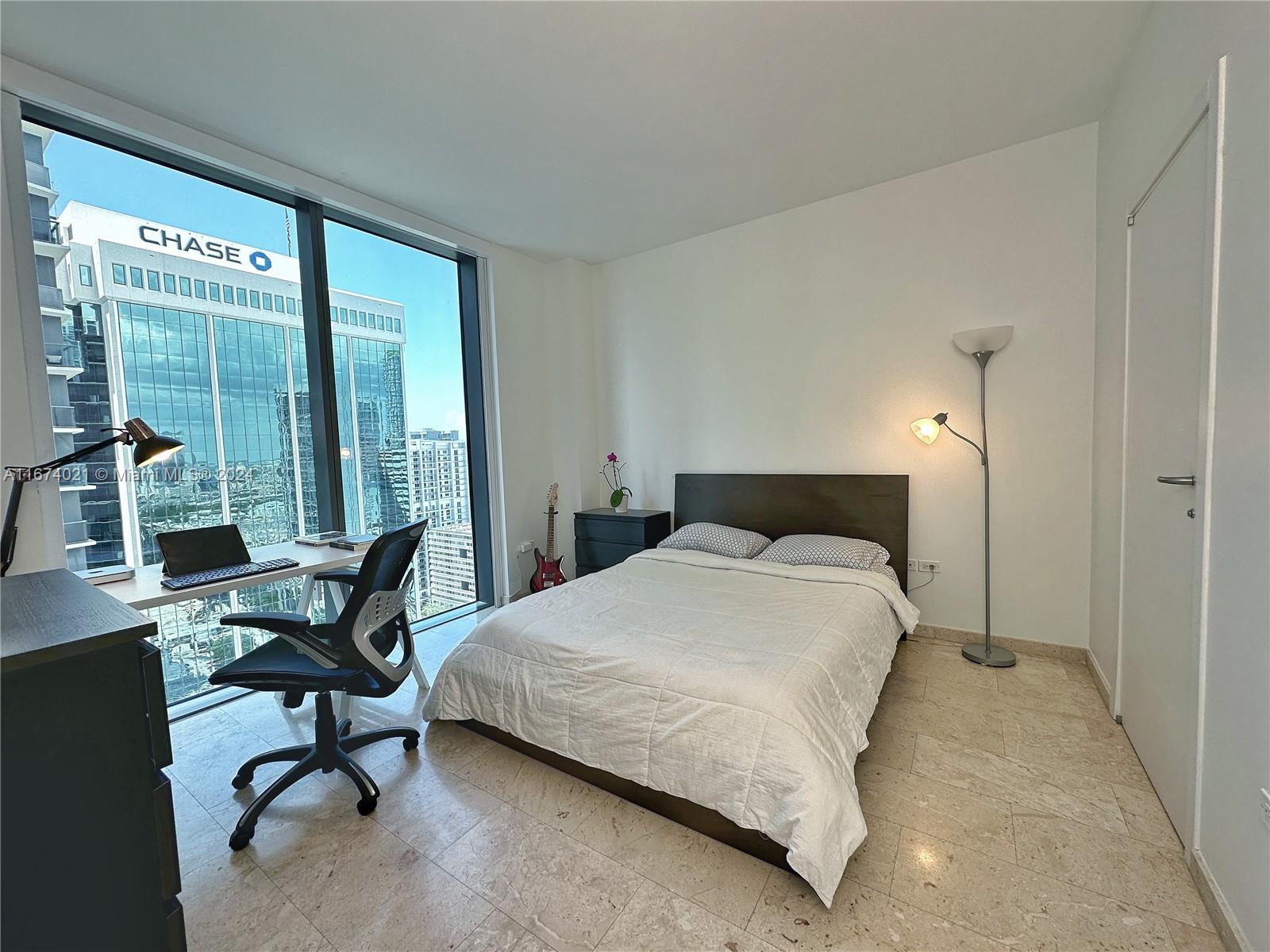 88 SW 7th St #1801, Miami FL 33130
