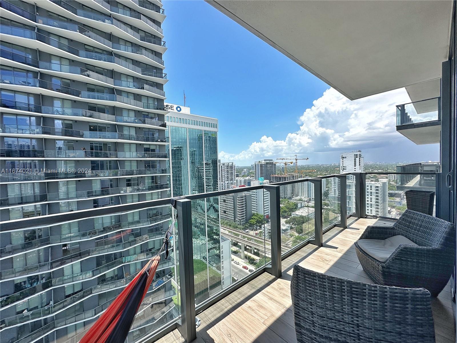 88 SW 7th St #1801, Miami FL 33130