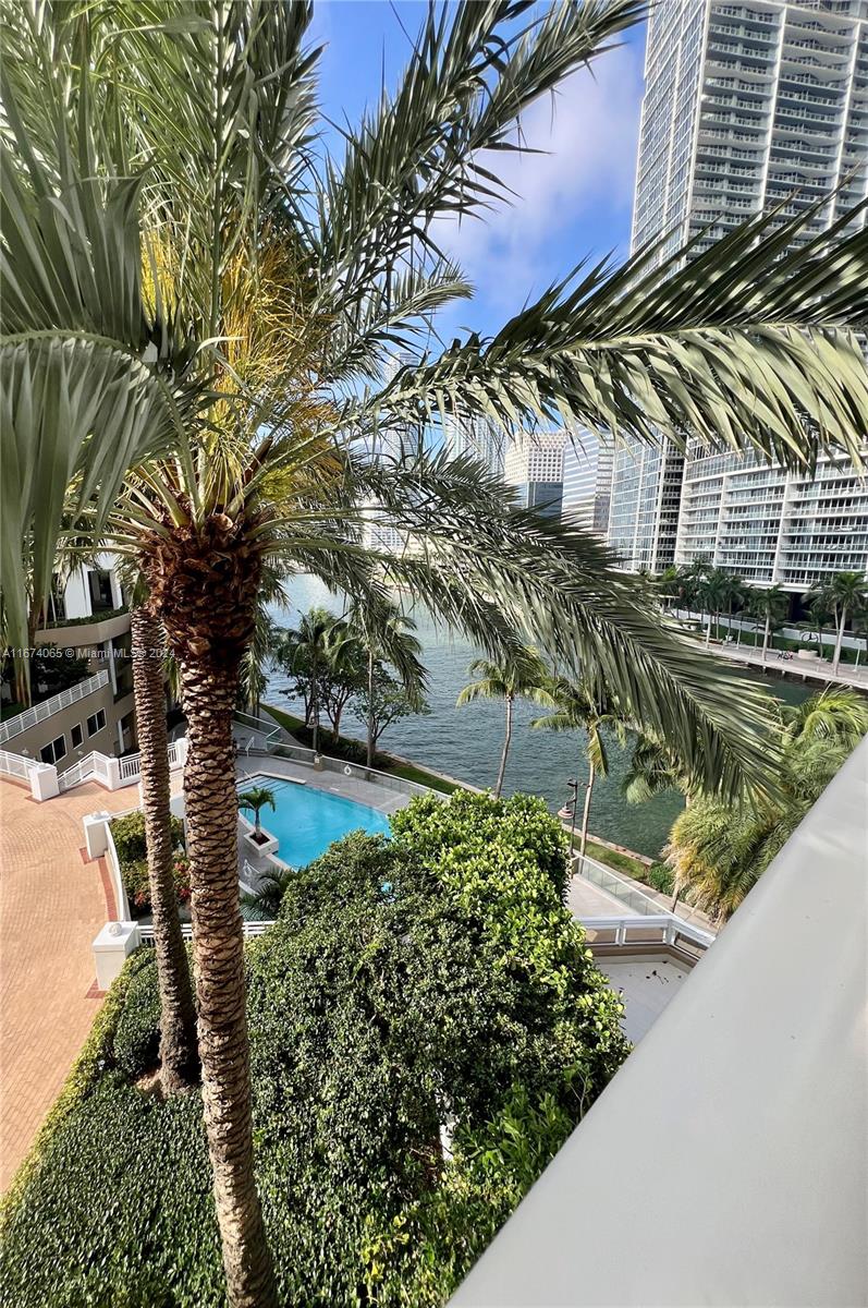 SELLER'S FINANCING AVAILABLE. Best price for a 2/2,5 in the building. Located in the heart of Brickell, Spanning 1558 s/f, providing ample space for its occupants. Residents are treated to an array of unparalleled amenities. Marble floors throughout the living space. The expansive living area seamlessly transitions to a wide balcony with views of the city skyline. High-impact windows adorning every room, natural light floods the interior. 24-hour security personnel, allowing residents to enjoy peace of mind at all times. 24-hour concierge, tennis courts, gym, business center and much more. Unit is rented until June 14th, 2025 for $4700 per month.