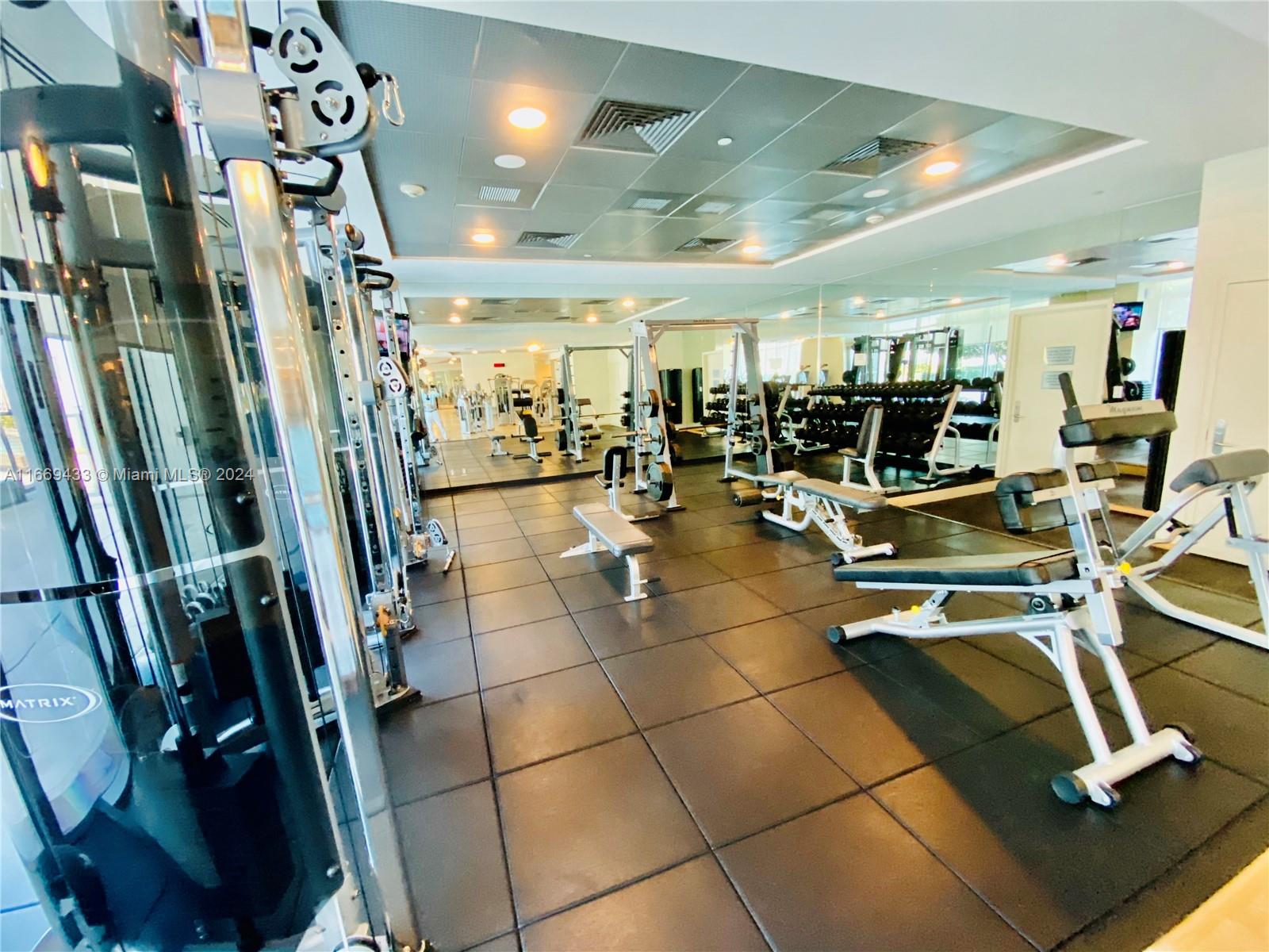 1331 Brickell Bay Dr #1405, Miami FL 33131