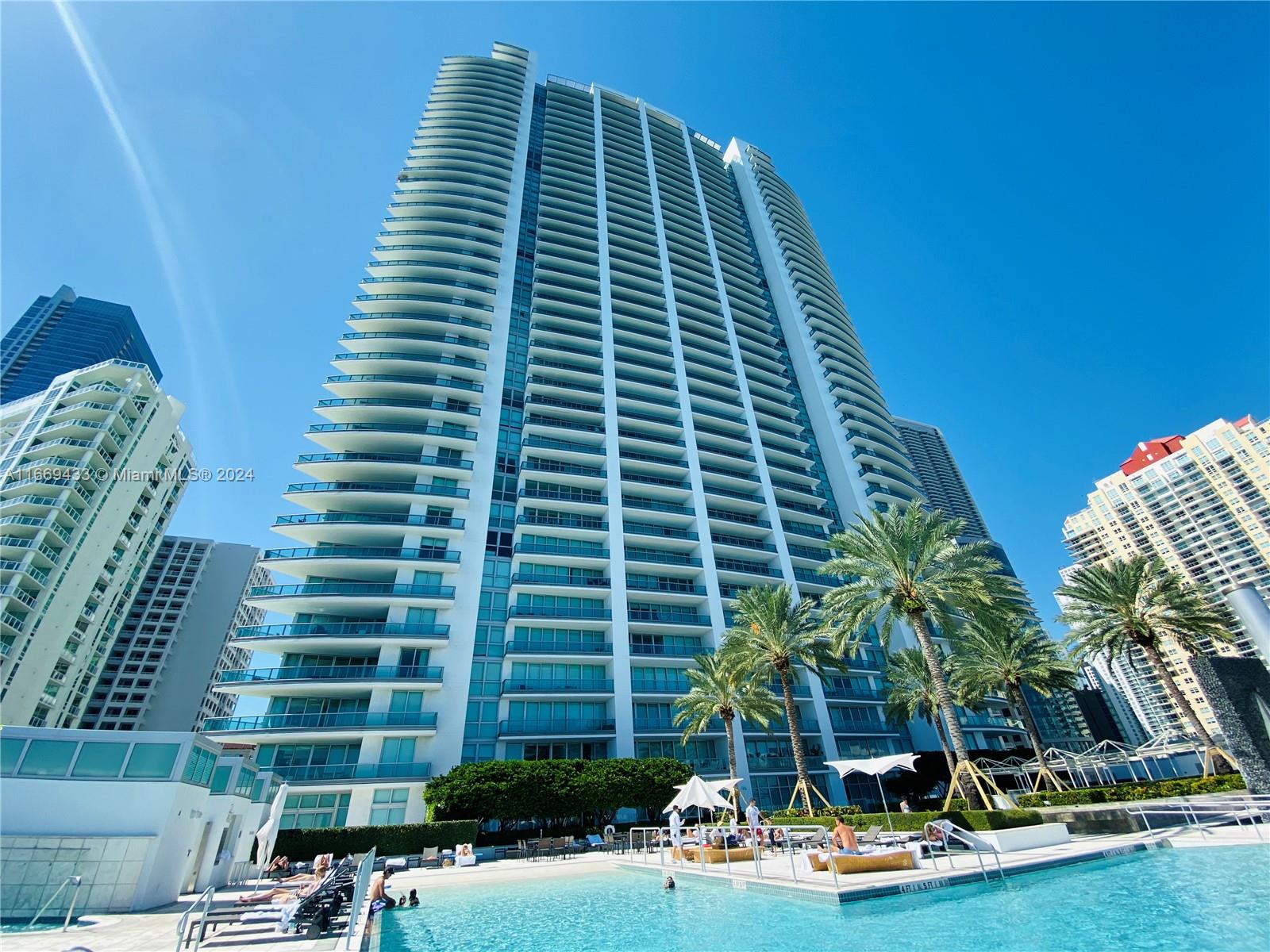 1331 Brickell Bay Dr #1405, Miami FL 33131