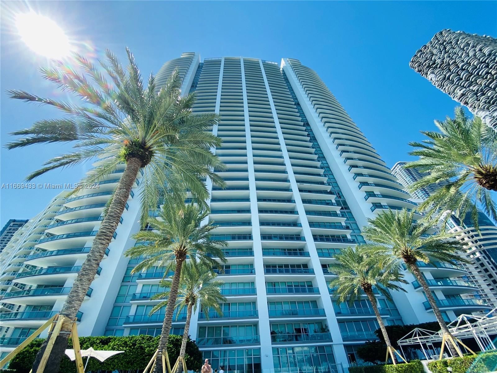 1331 Brickell Bay Dr #1405, Miami FL 33131