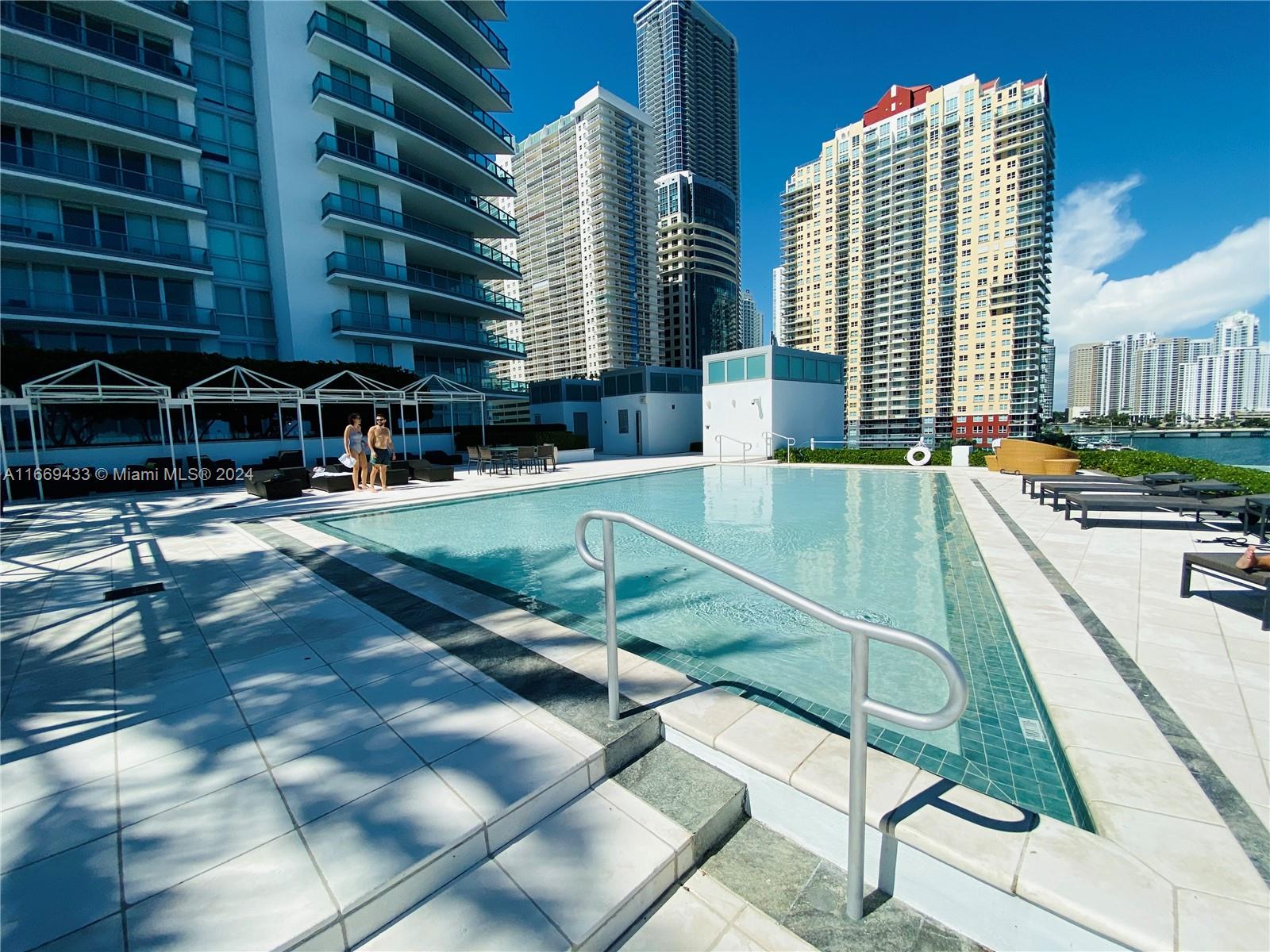 1331 Brickell Bay Dr #1405, Miami FL 33131