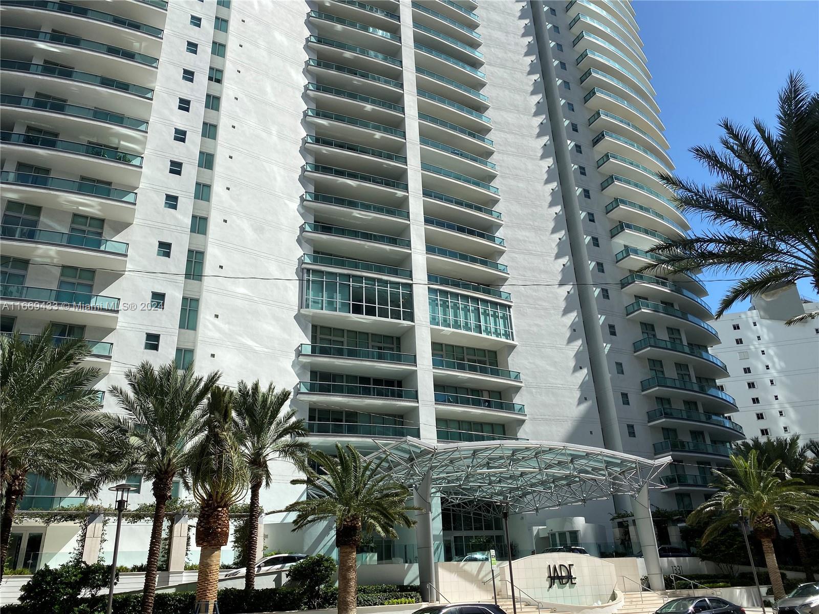 1331 Brickell Bay Dr #1405, Miami FL 33131