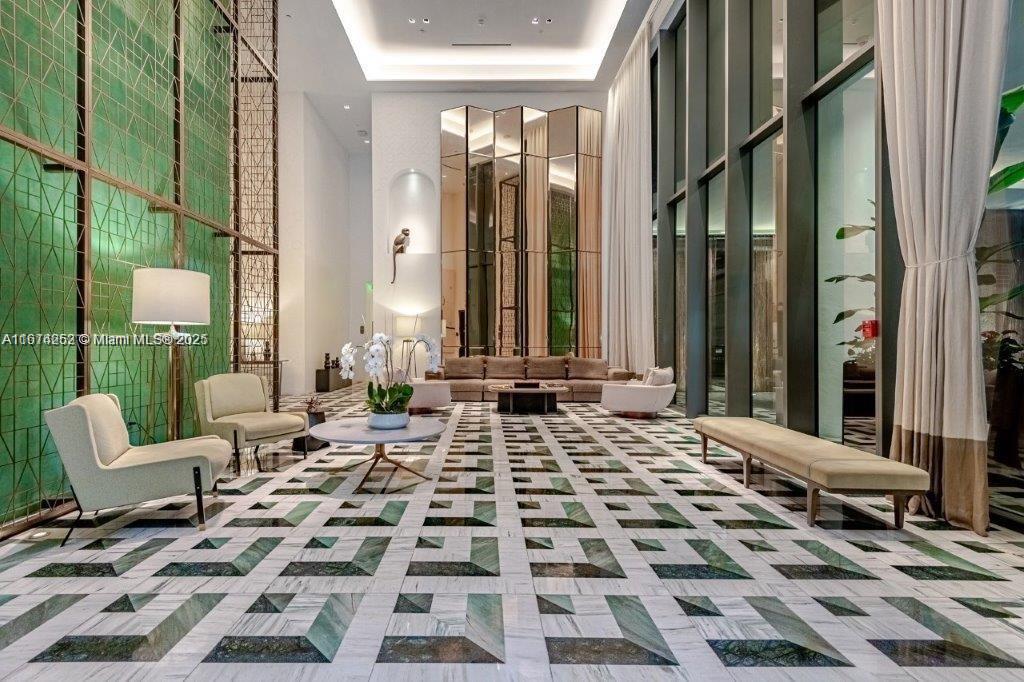 801 S Miami Ave #2707, Miami FL 33130