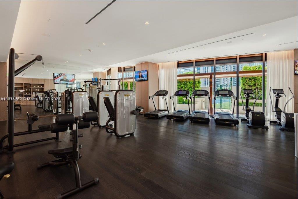 801 S Miami Ave #2707, Miami FL 33130
