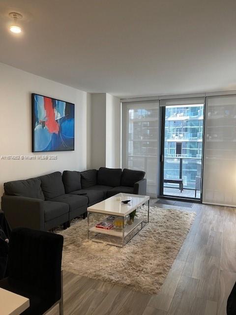 801 S Miami Ave #2707, Miami FL 33130