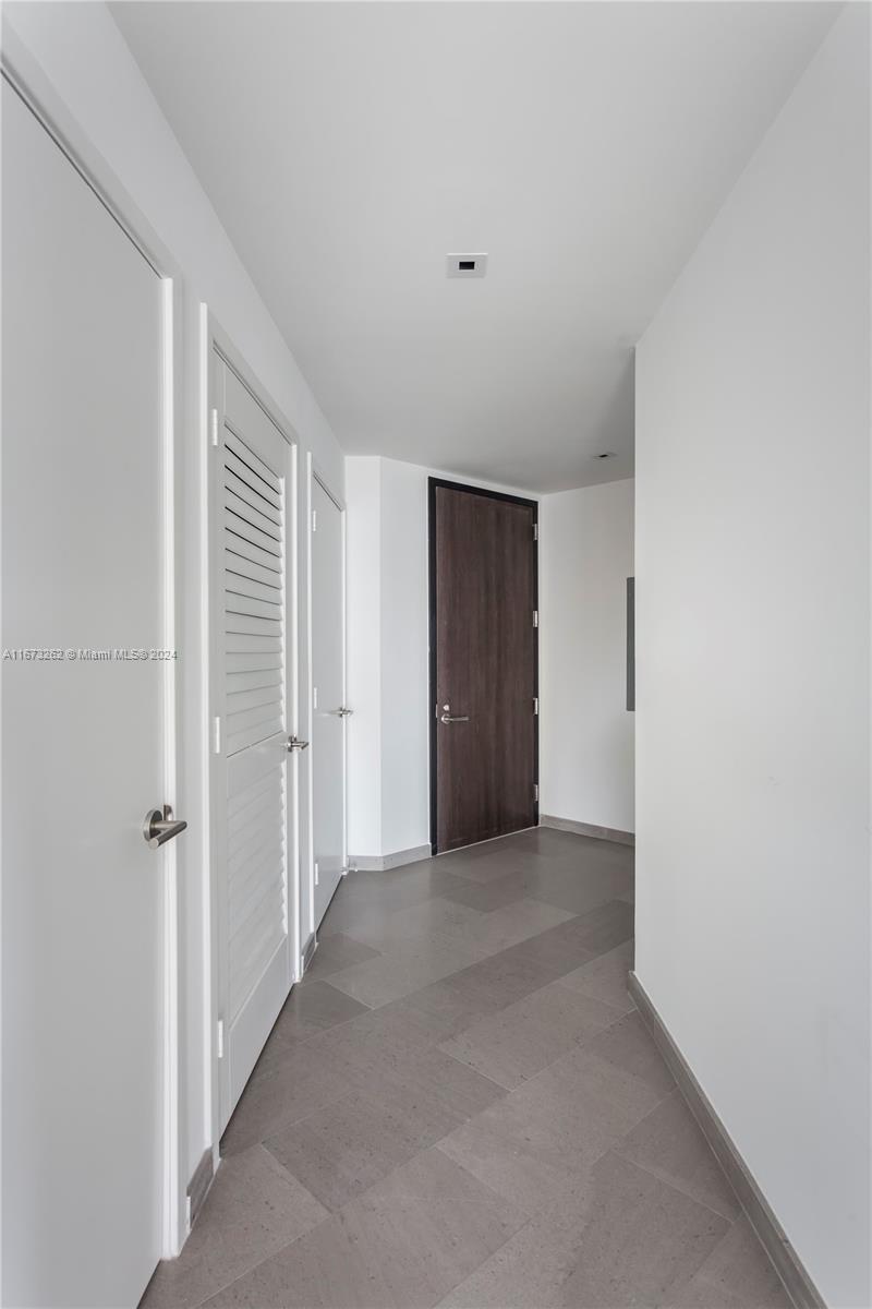 88 SW 7th St #2101, Miami, Florida image 15