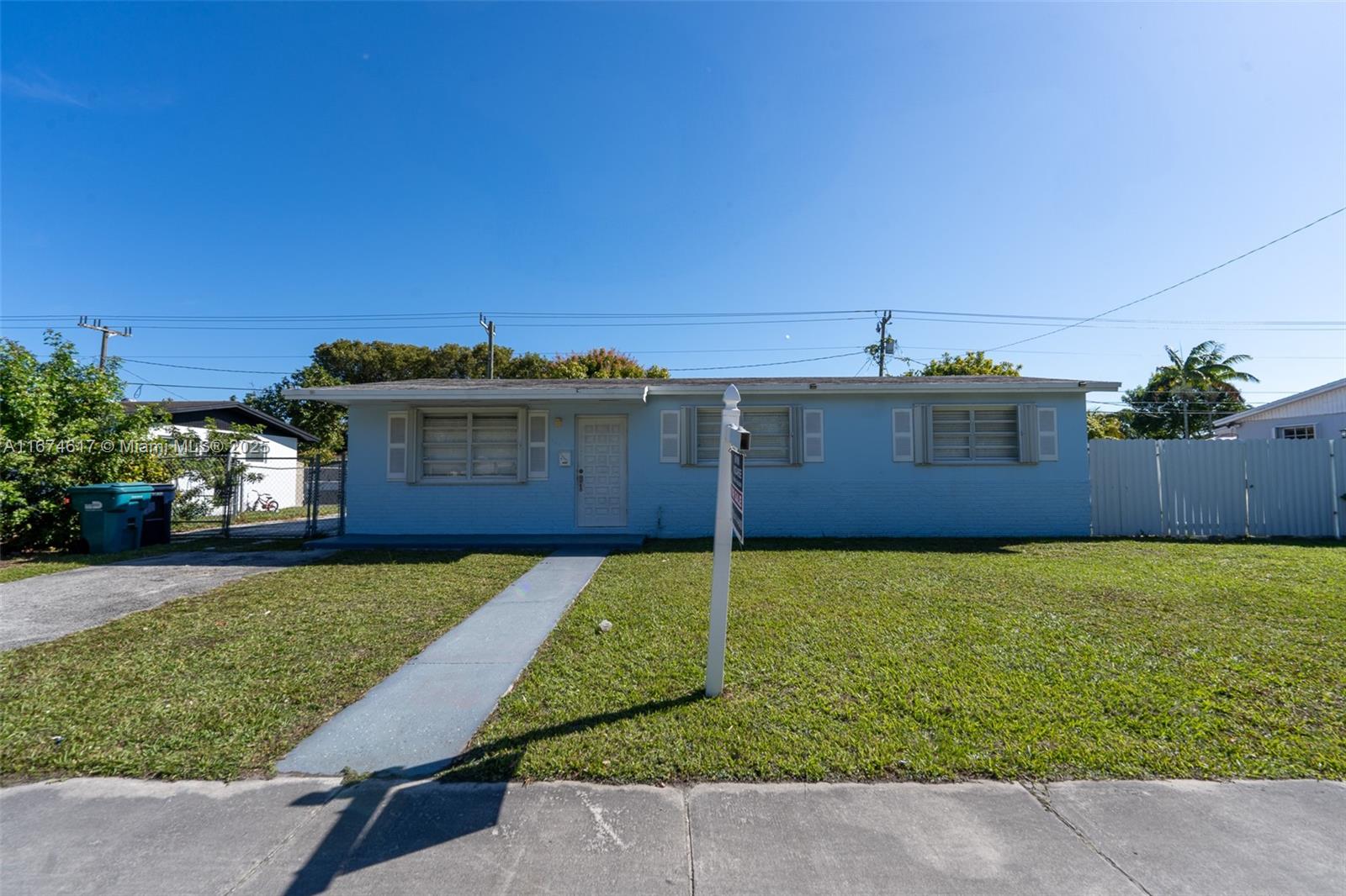 Roam Buy 19621 SW 117th Ave, Miami, FL with a 3.63 mortgage included.