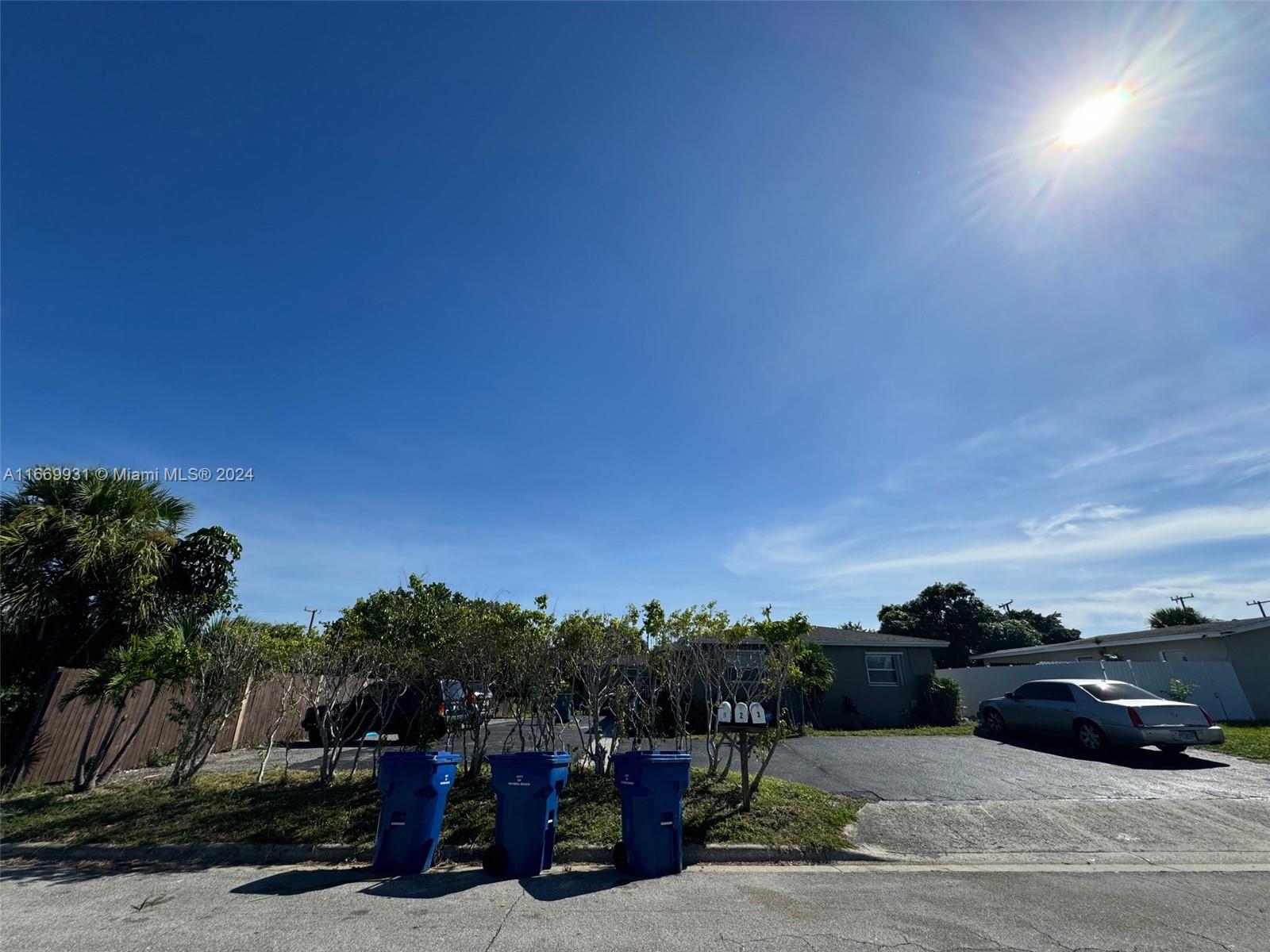 1133 W 30th Street, Riviera Beach, Florida image 2