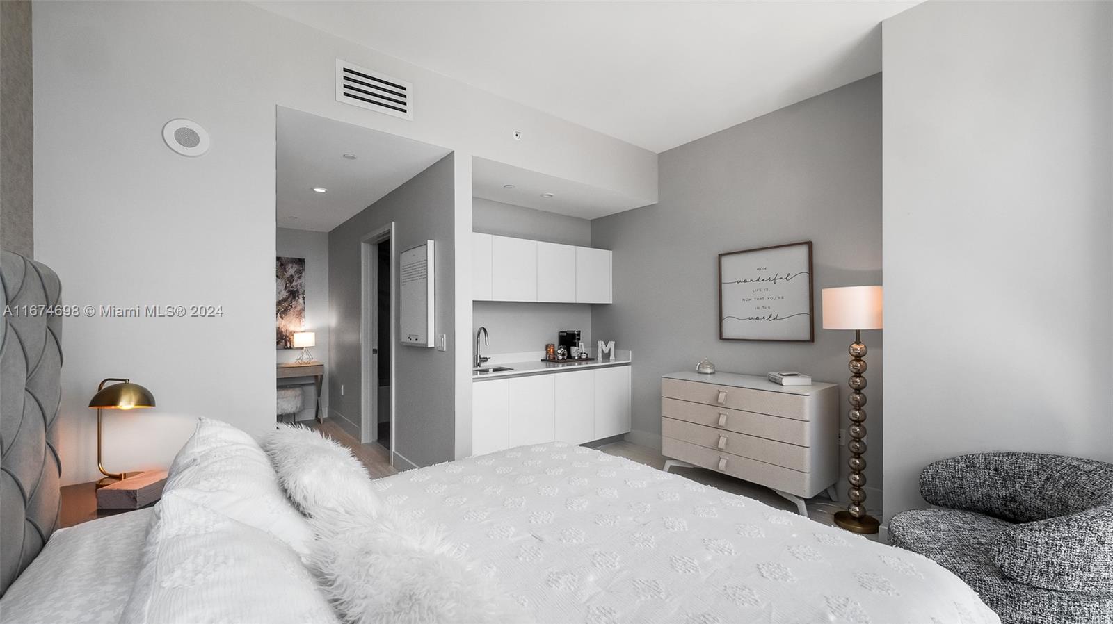 851 NE 1st Ave #2411, Miami FL 33132