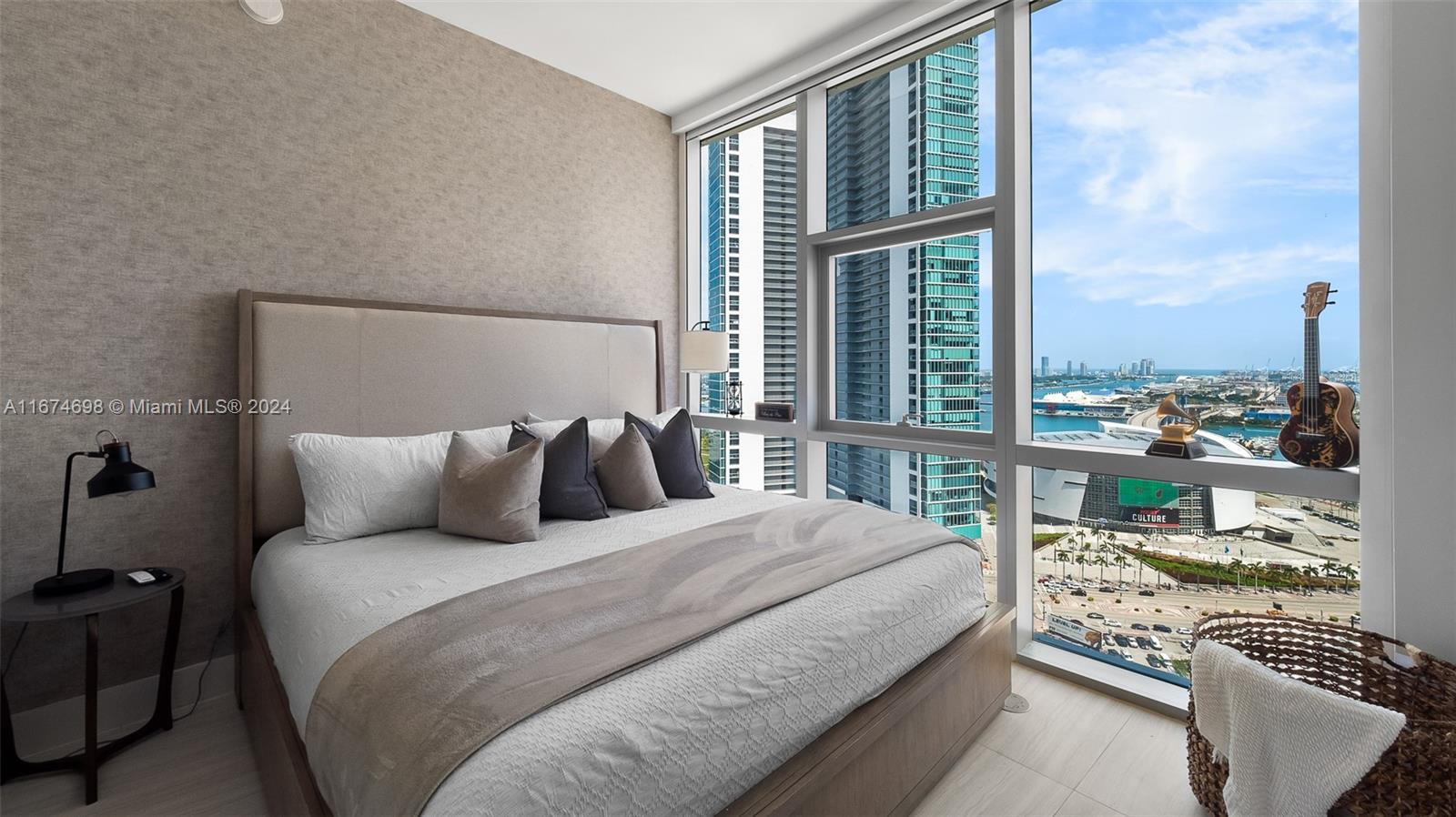 851 NE 1st Ave #2411, Miami FL 33132