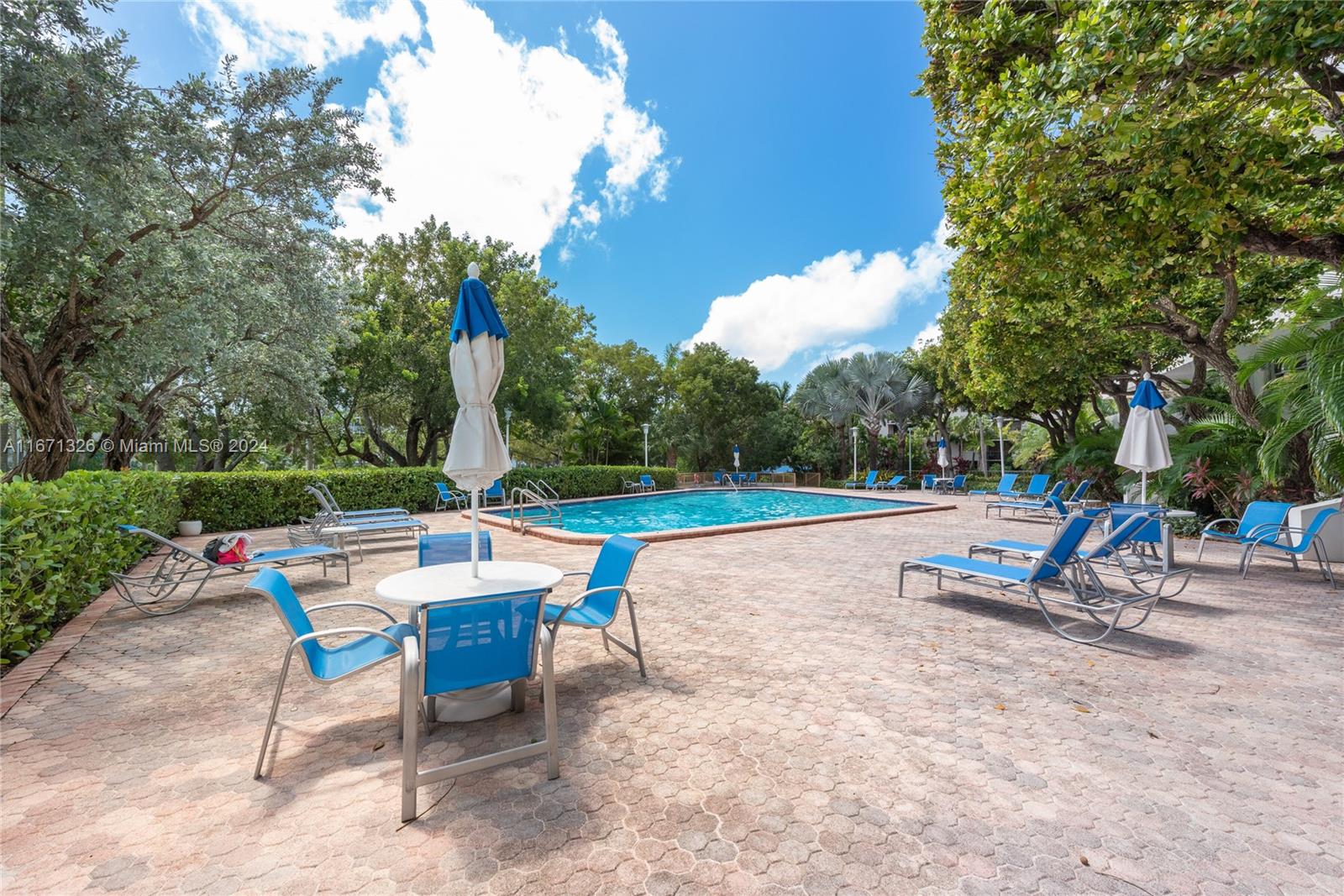 155 Ocean Lane Dr #404, Key Biscayne FL 33149