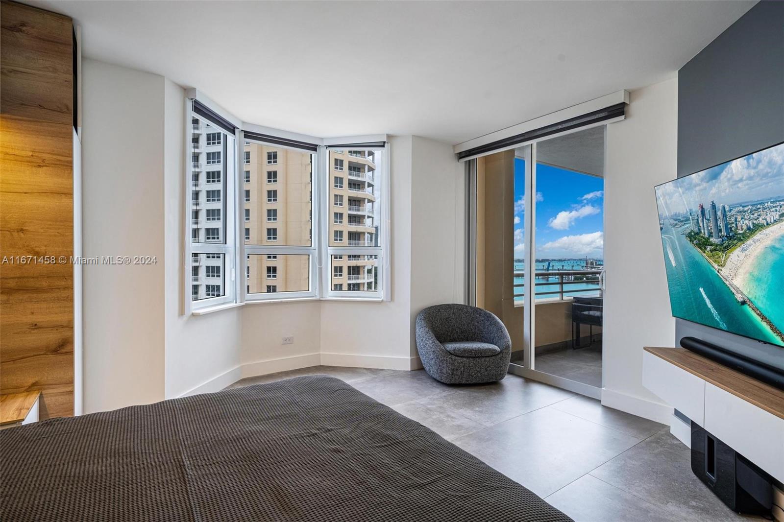 808 Brickell Key Dr #1903, Miami FL 33131