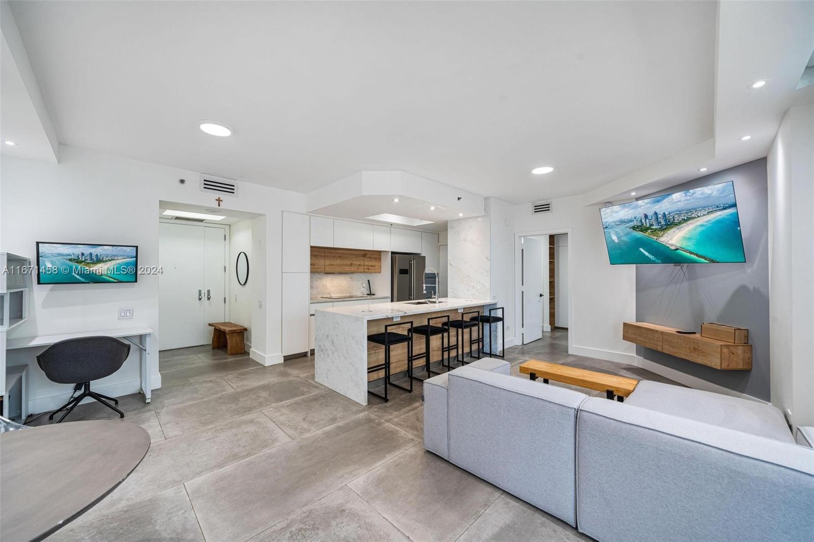 808 Brickell Key Dr #1903, Miami FL 33131