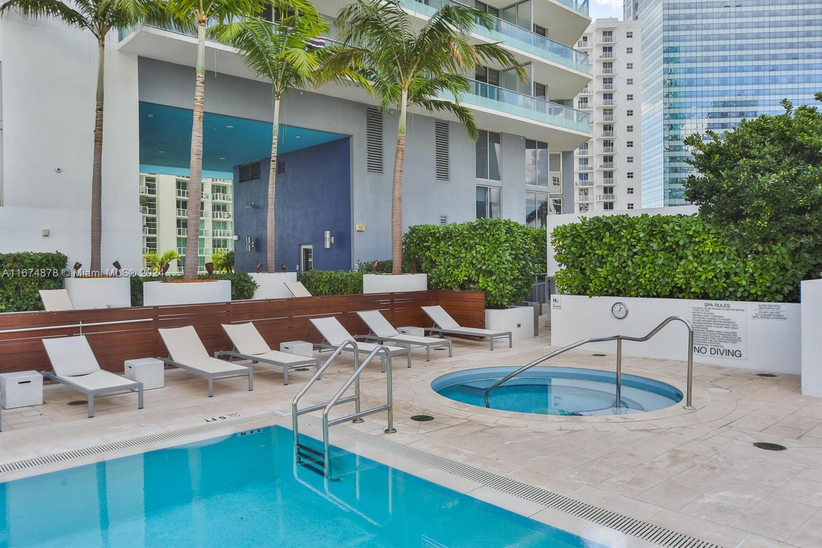 1300 Brickell Bay Dr #2106, Miami FL 33131