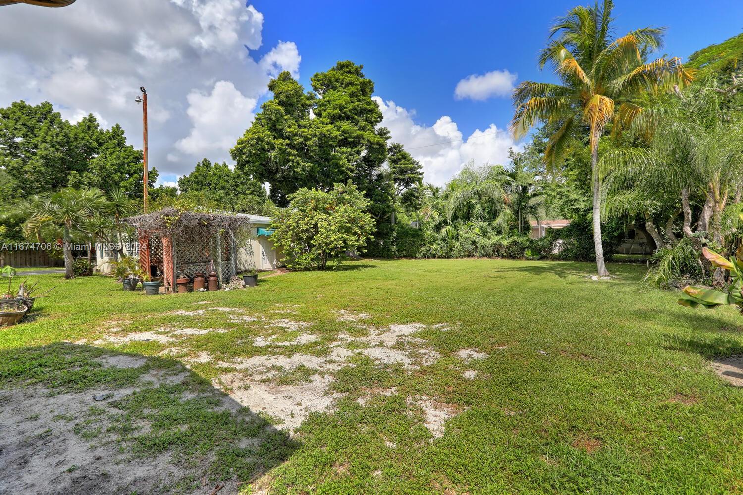 8251 SW 134th St, Pinecrest, Florida image 8