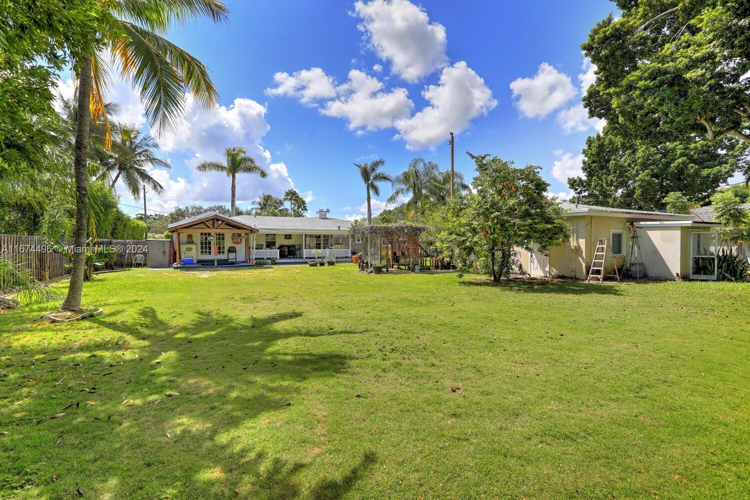 8251 SW 134th St, Pinecrest, Florida image 9