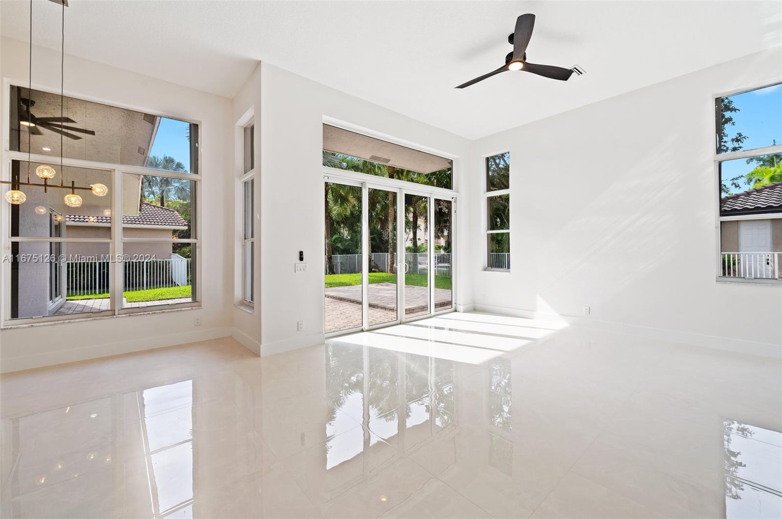 1807 Victoria Pointe Cir, Weston, Florida image 15