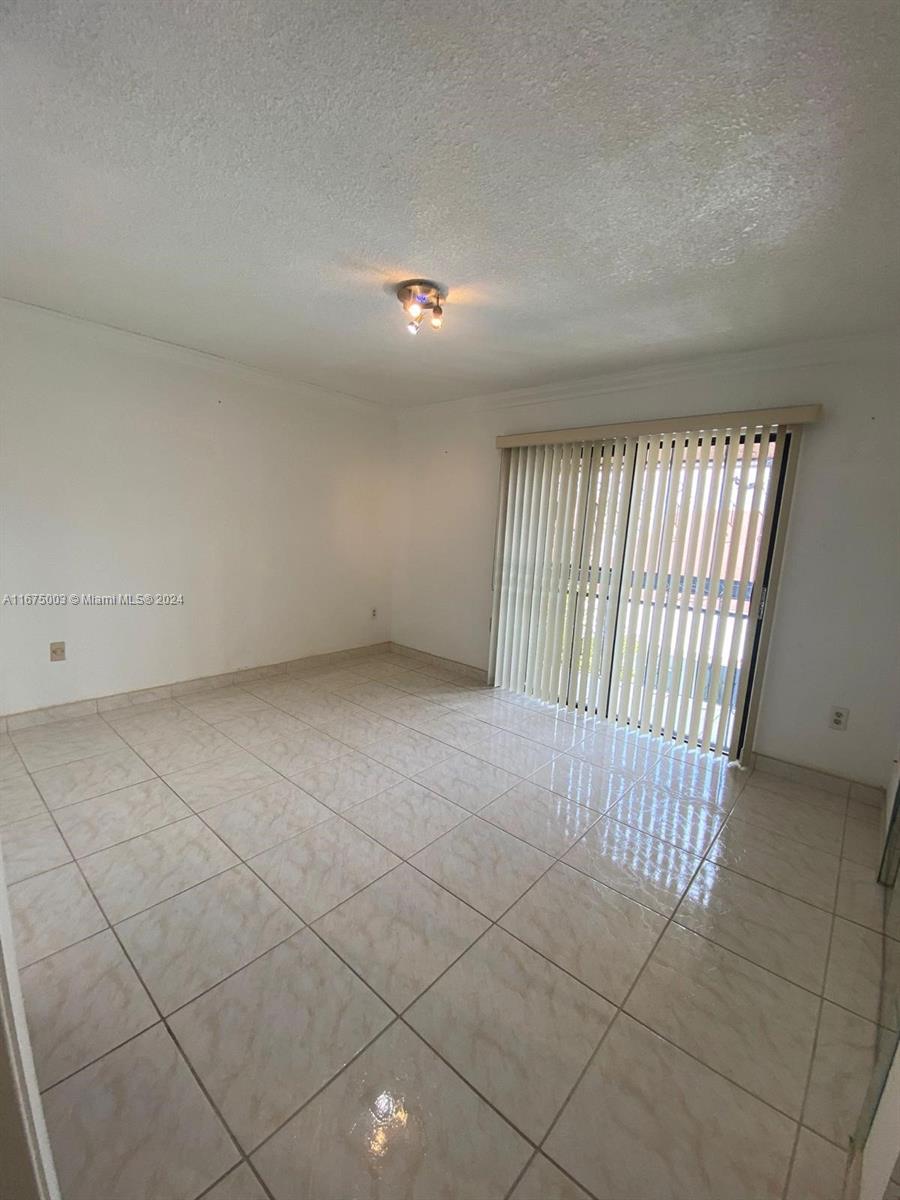 2154 W 60th St #12201, Hialeah, Florida image 11