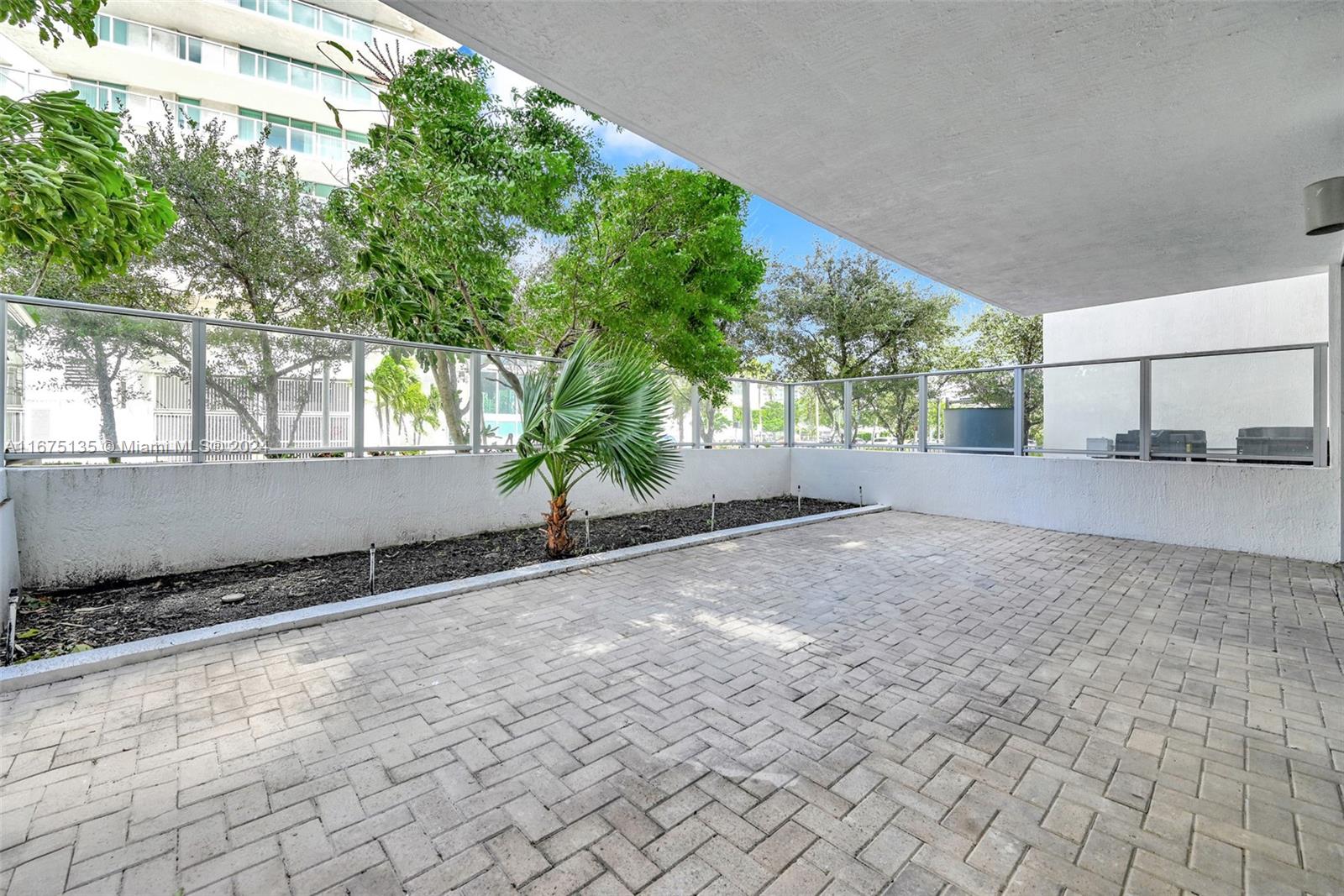 Listing Photo 17