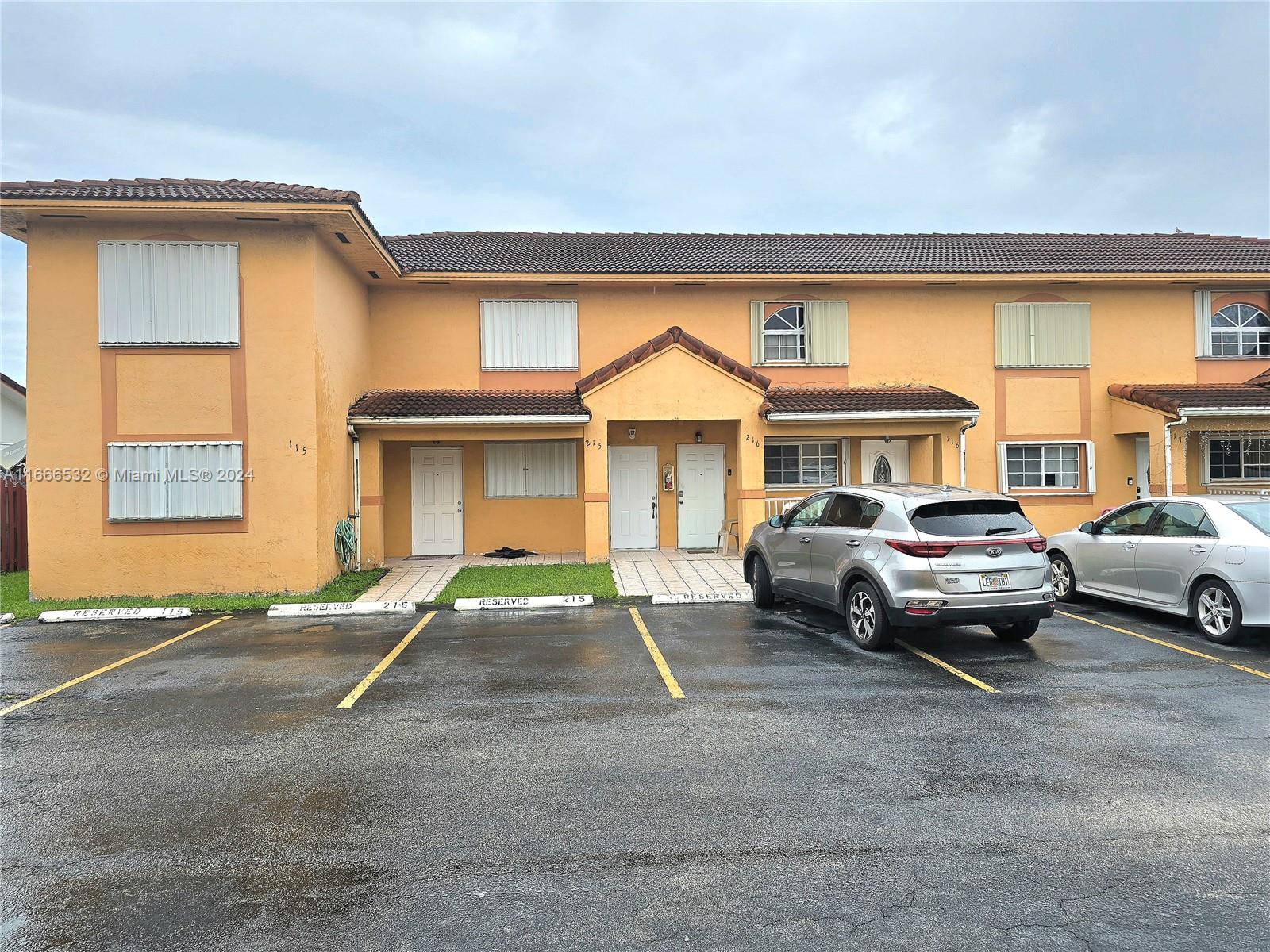 3375 W 76th St #215, Hialeah, Florida image 1