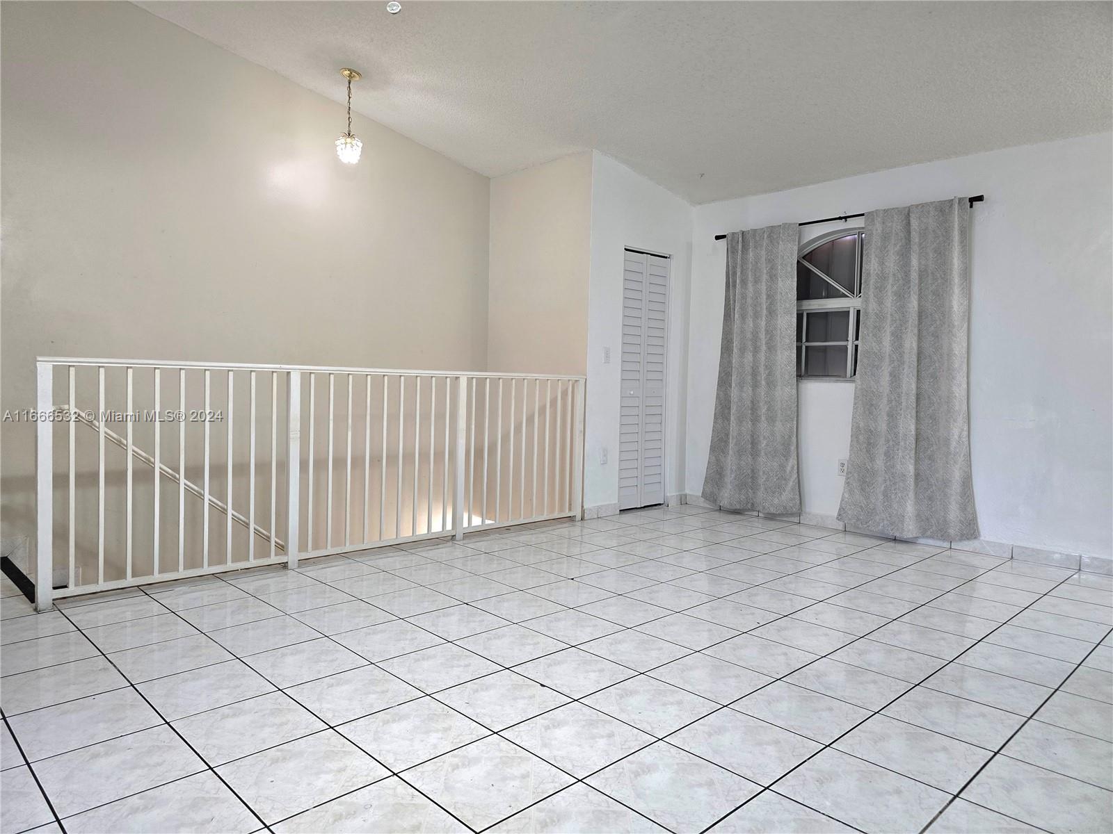 3375 W 76th St #215, Hialeah, Florida image 9