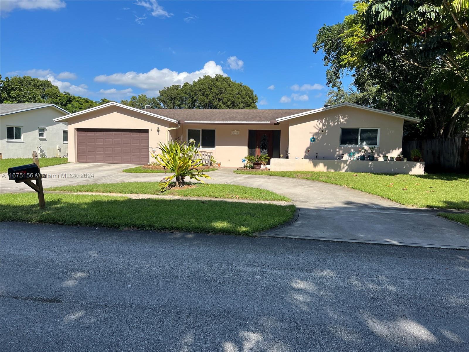 1711 NW 107th Ave, Pembroke Pines, Florida image 1