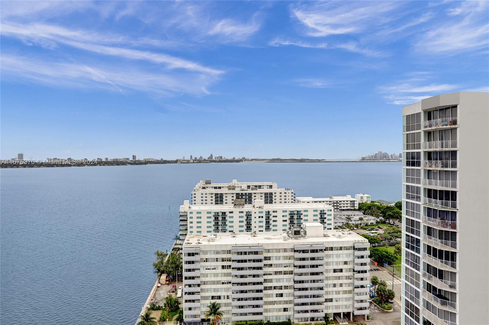 7601 E Treasure Dr #2421, North Bay Village, Florida image 8