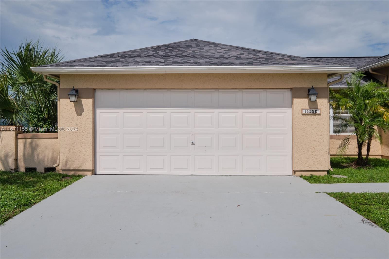 13592 Clara Lane, Port Charlotte, Florida image 2