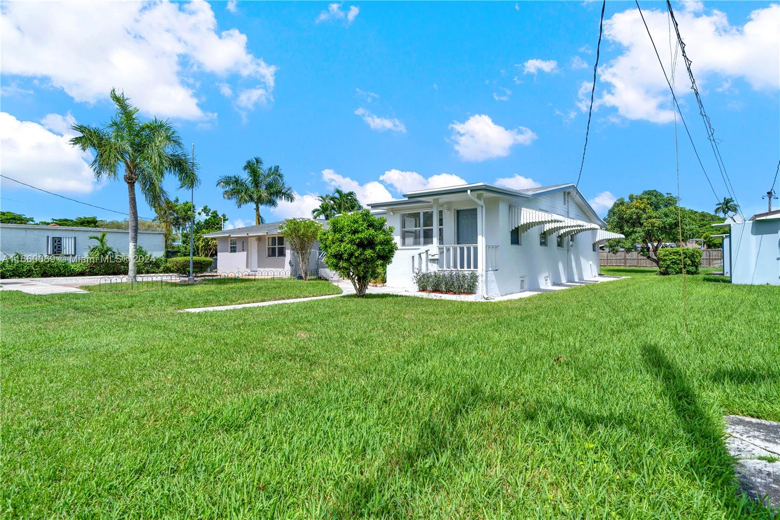 222 SW 2nd St, Florida City, Florida image 3