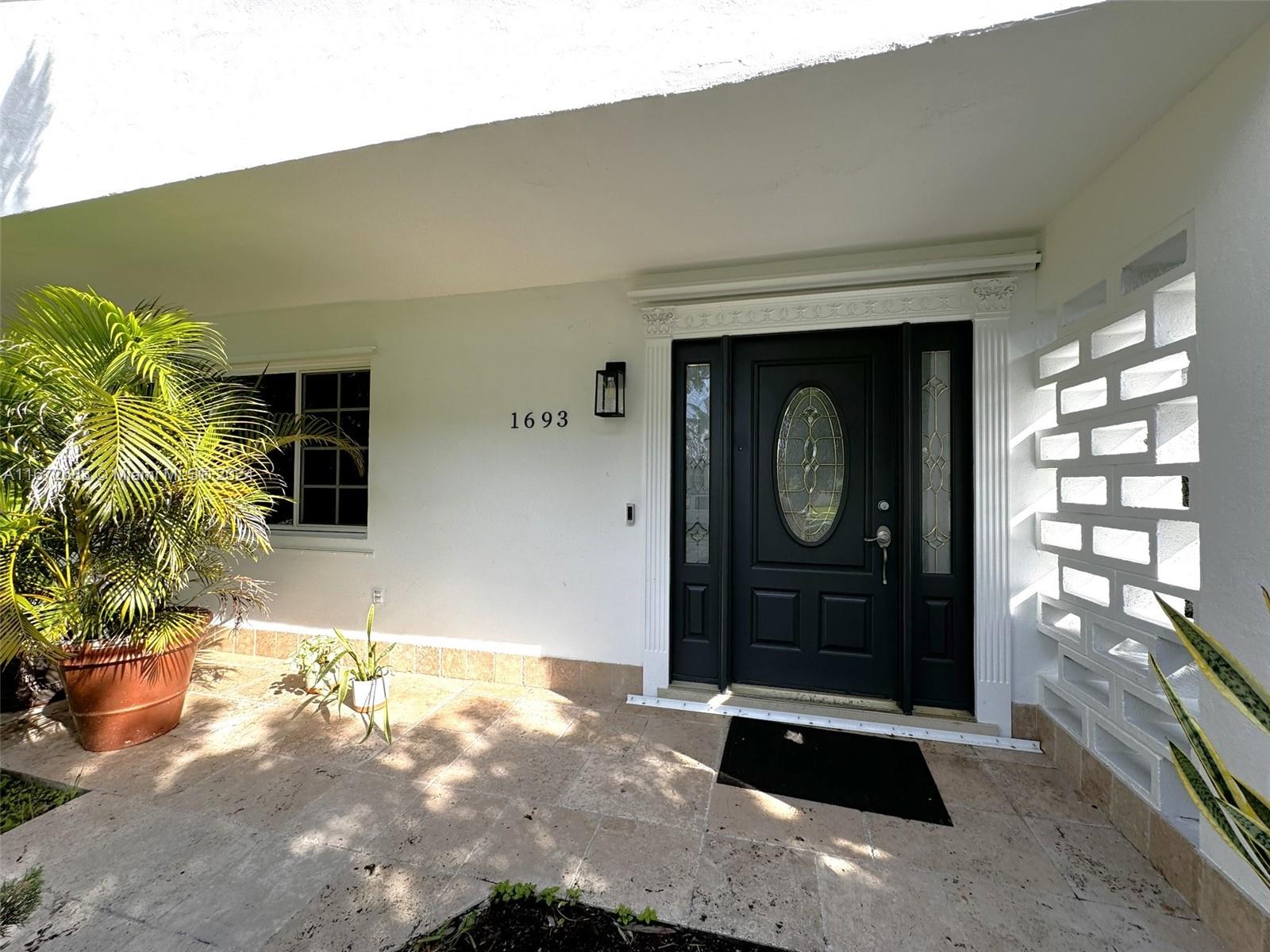 1693 NE 171st St, North Miami Beach, Florida image 3