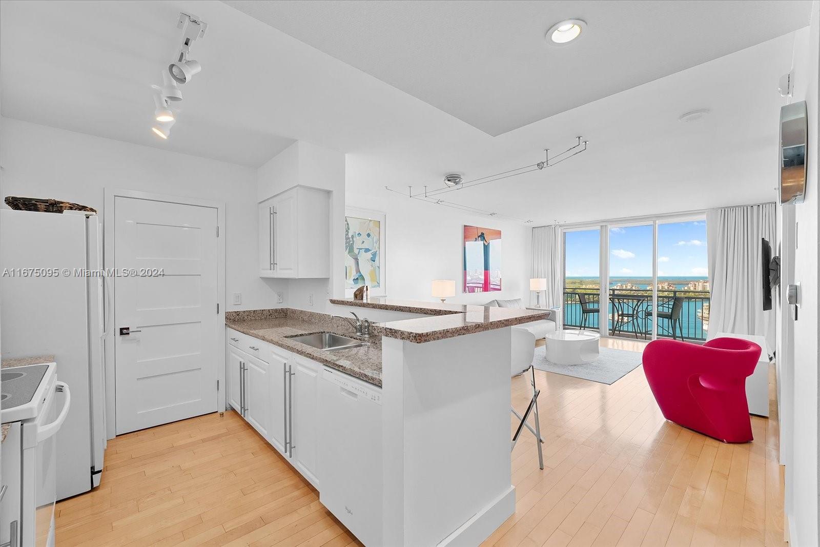 90 Alton Rd #2206, Miami Beach FL 33139