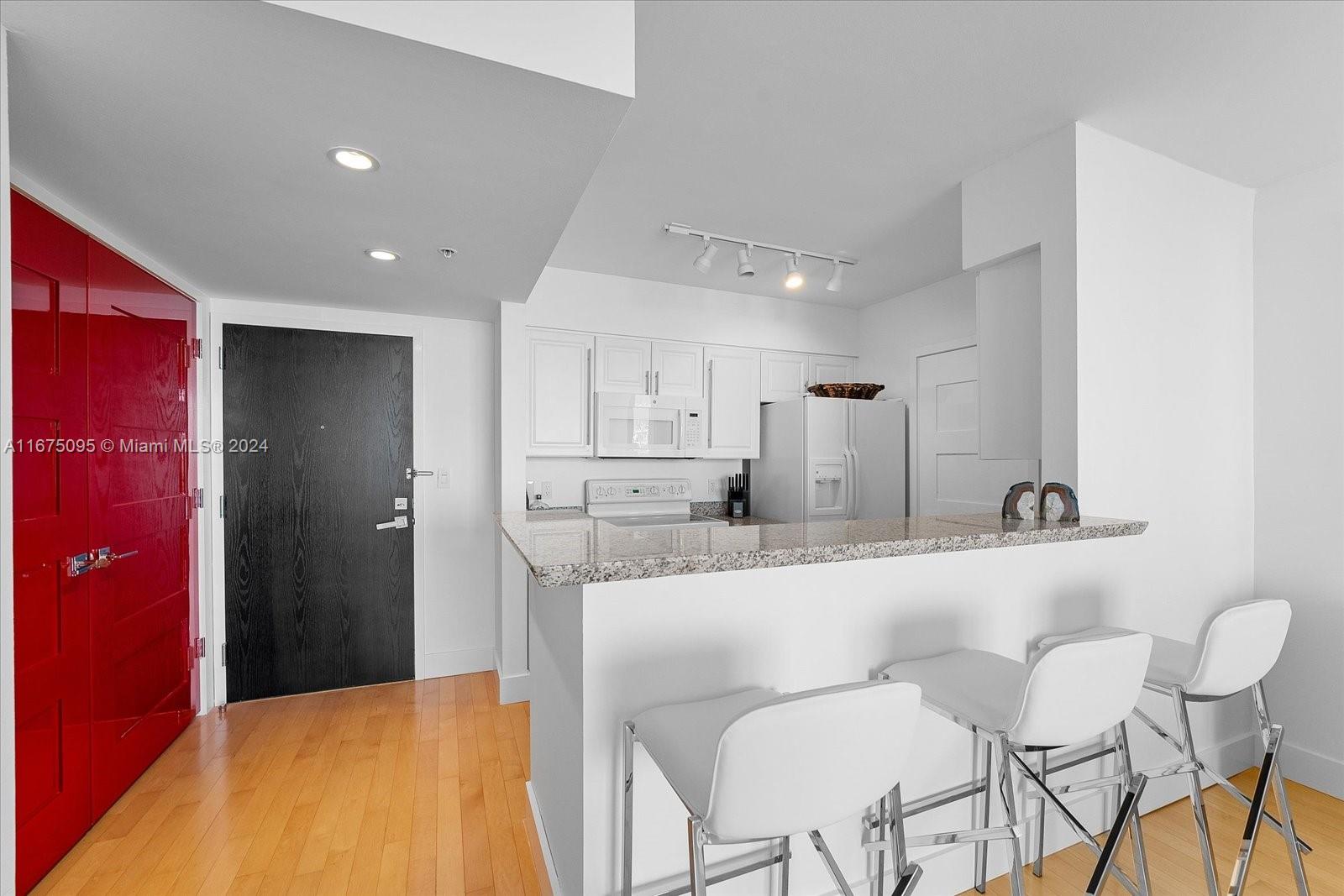 90 Alton Rd #2206, Miami Beach FL 33139