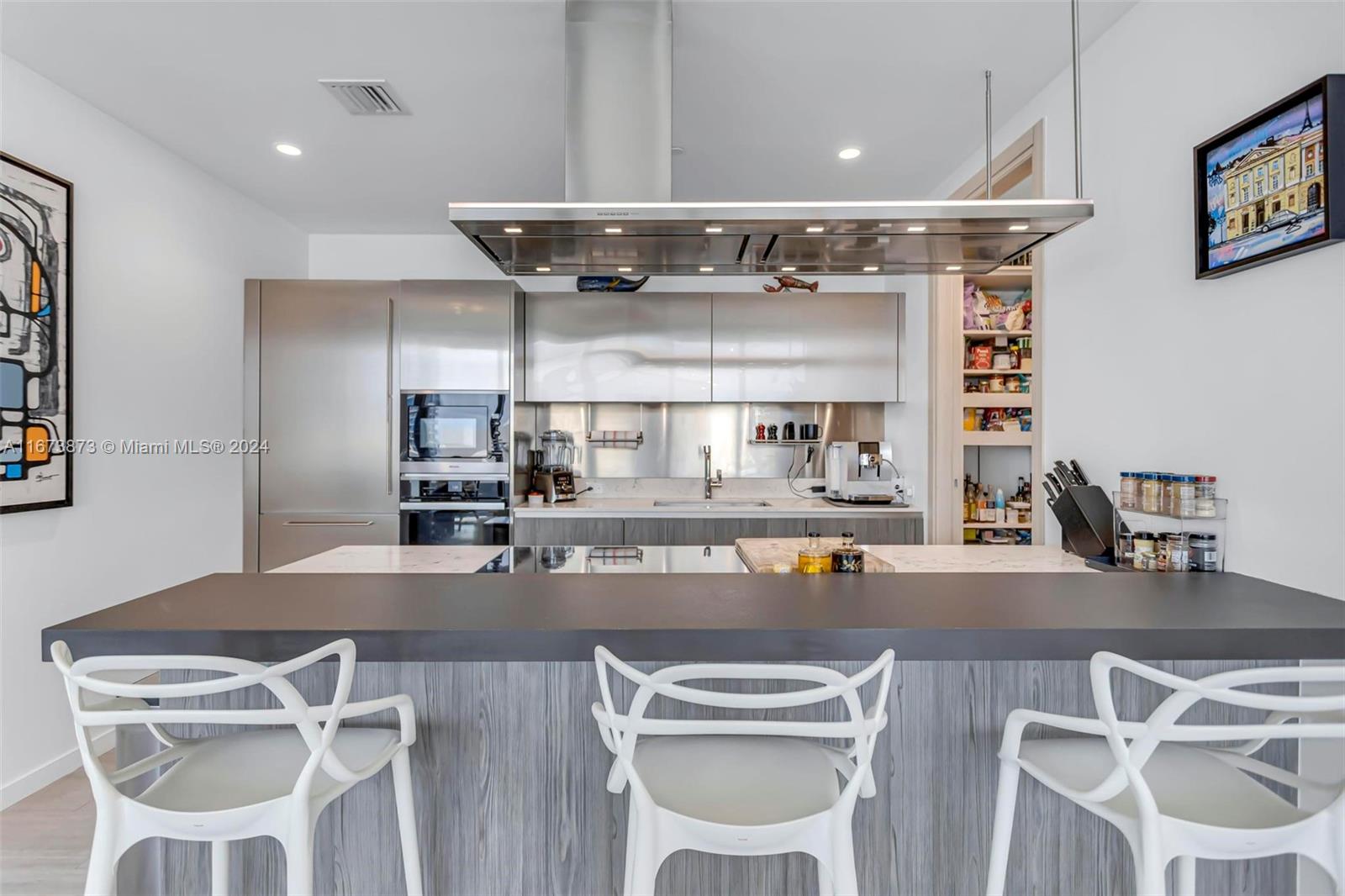 1000 Brickell Plz #PH5105, Miami FL 33131
