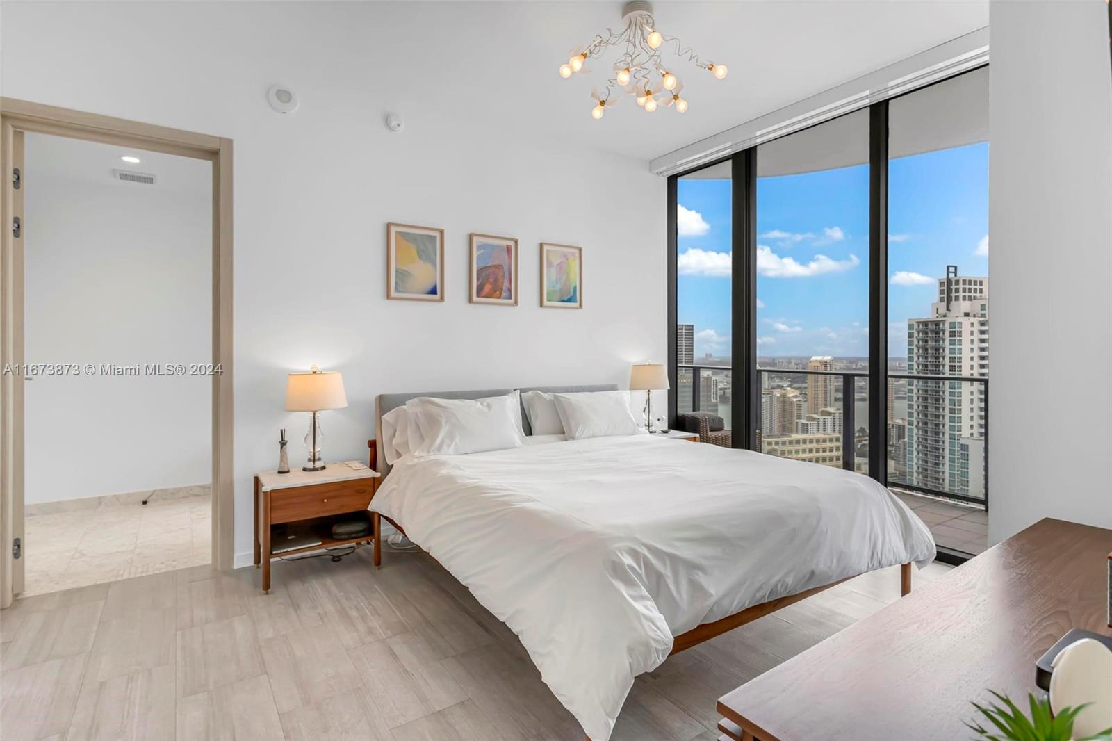 1000 Brickell Plz #PH5105, Miami FL 33131