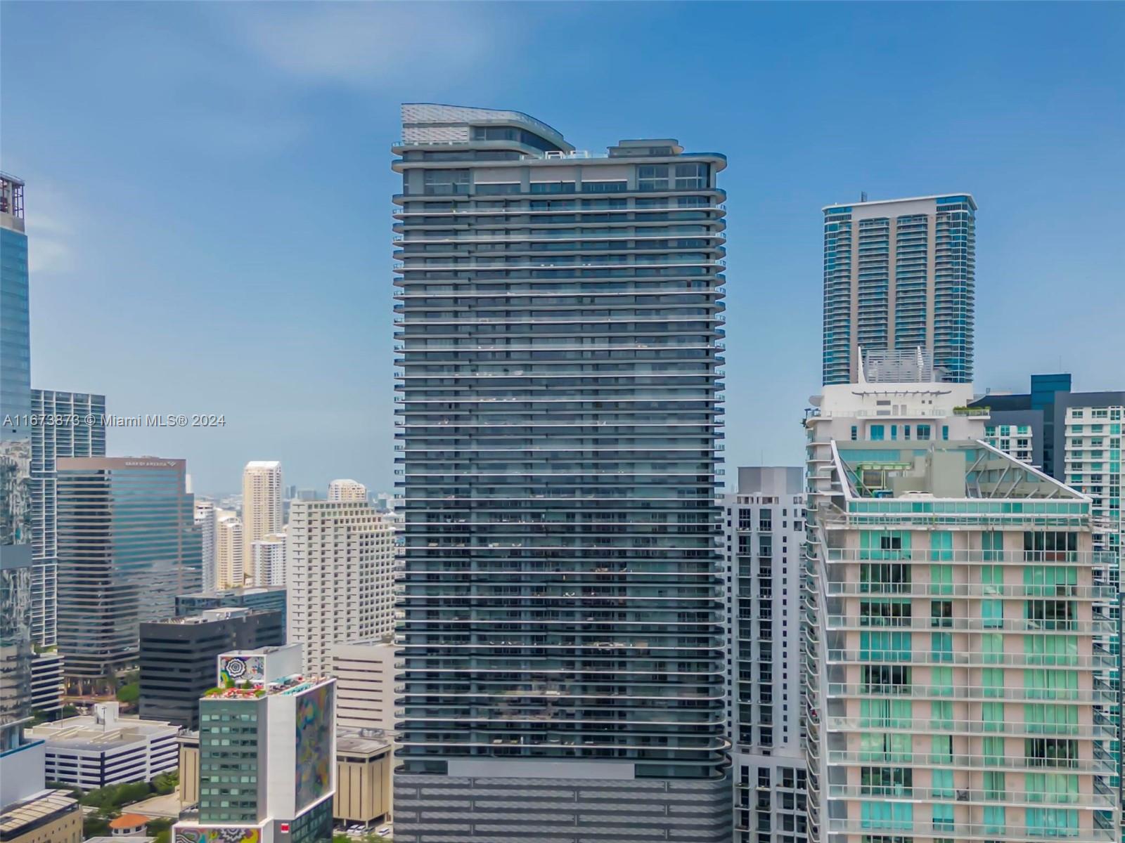 1000 Brickell Plz #PH5105, Miami FL 33131
