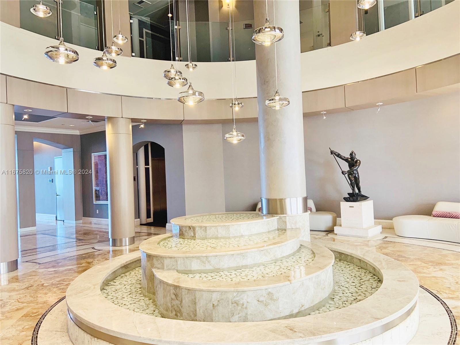 808 Brickell Key Dr #1806, Miami FL 33131