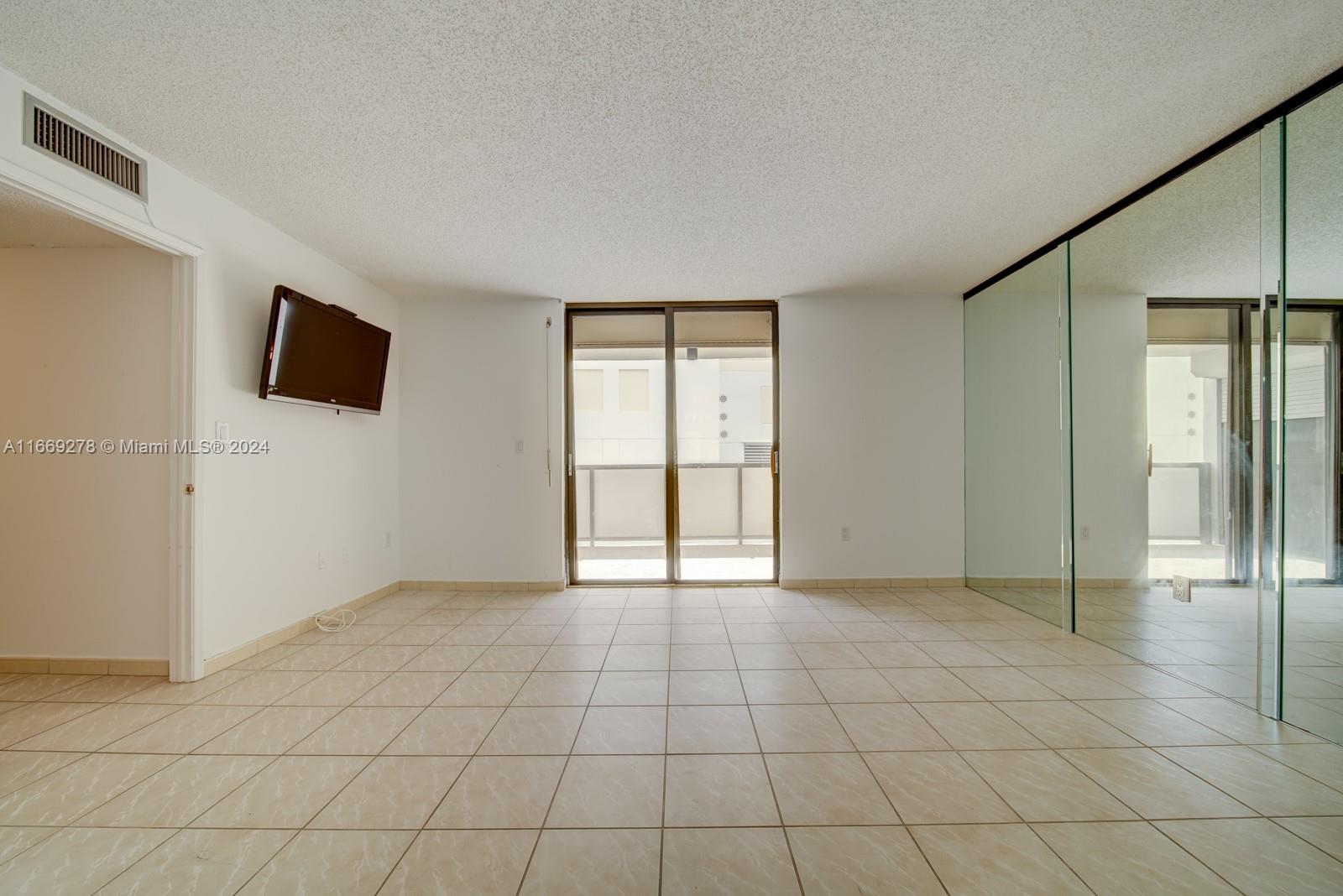 1623 Collins Ave #512, Miami Beach, Florida image 18