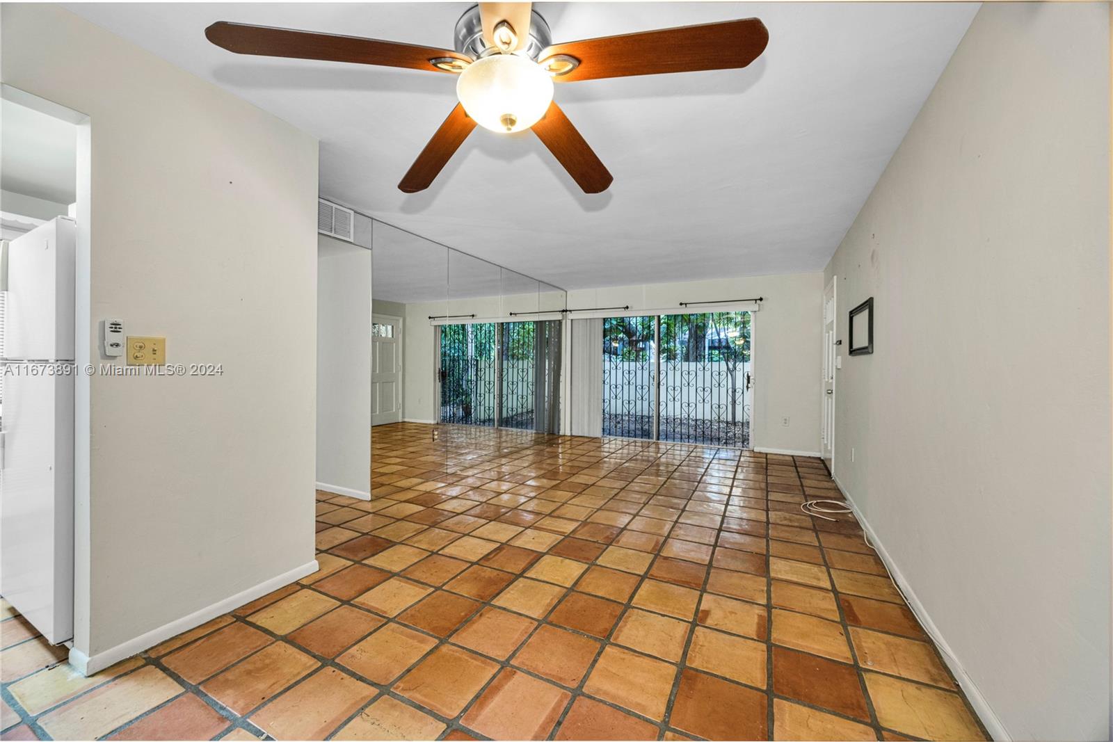 3521 Loquat Ave, Miami, Florida image 9