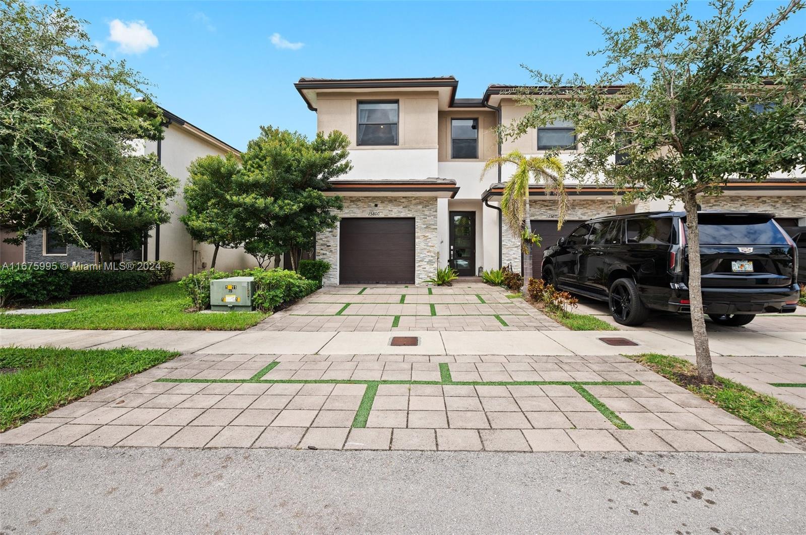 15800 NW 91st Ct, Miami Lakes, Florida image 3