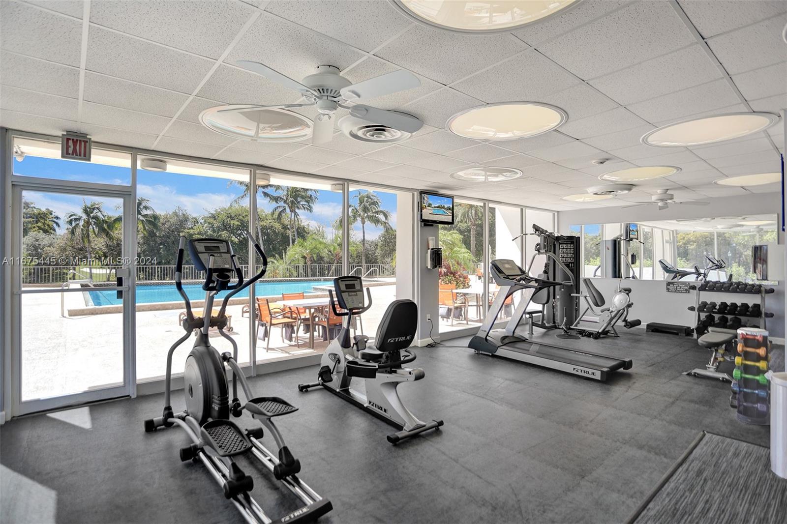 3375 N Country Club Dr #807, Aventura, Florida image 16