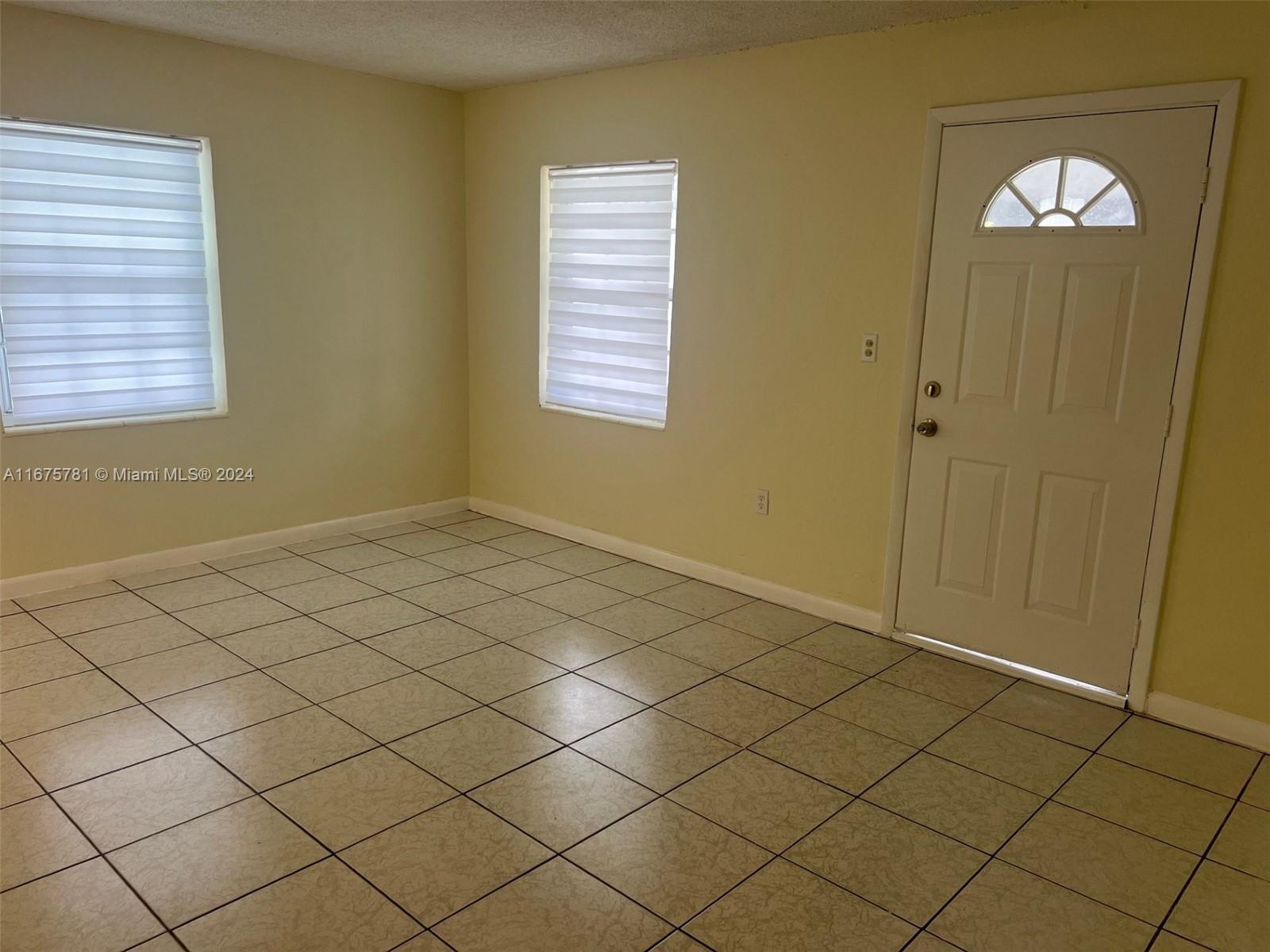 2450 NW 152nd St, Miami Gardens, Florida image 6